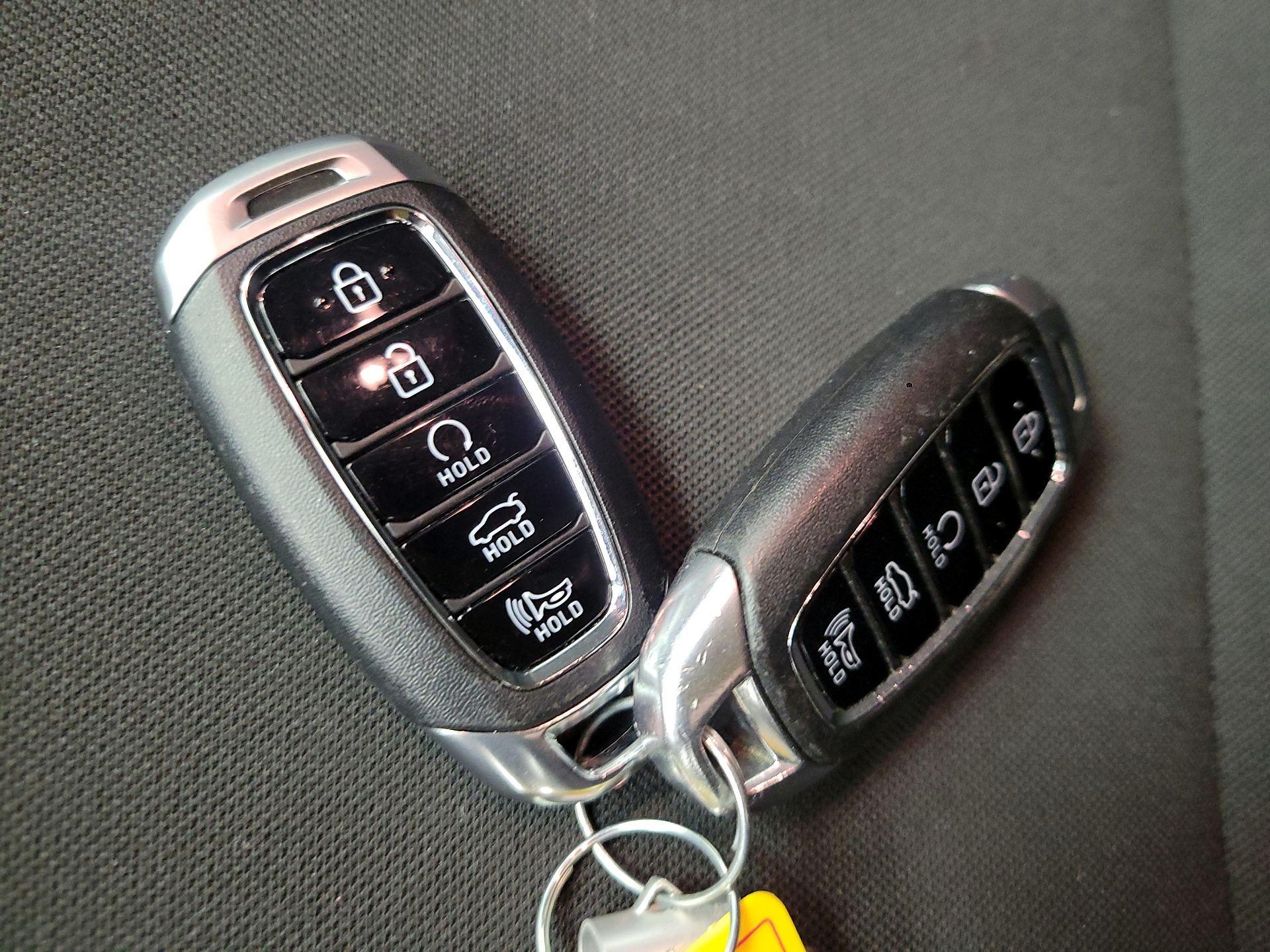 Thumbnail: 2022 Hyundai Elantra - 20