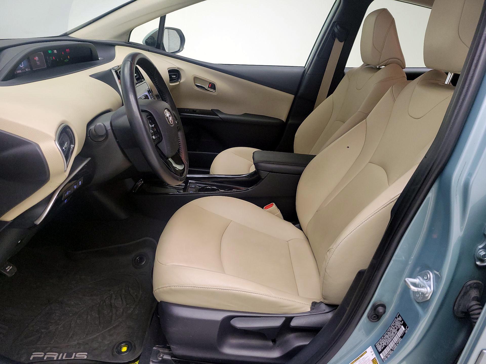 Thumbnail: 2021 Toyota Prius - 9