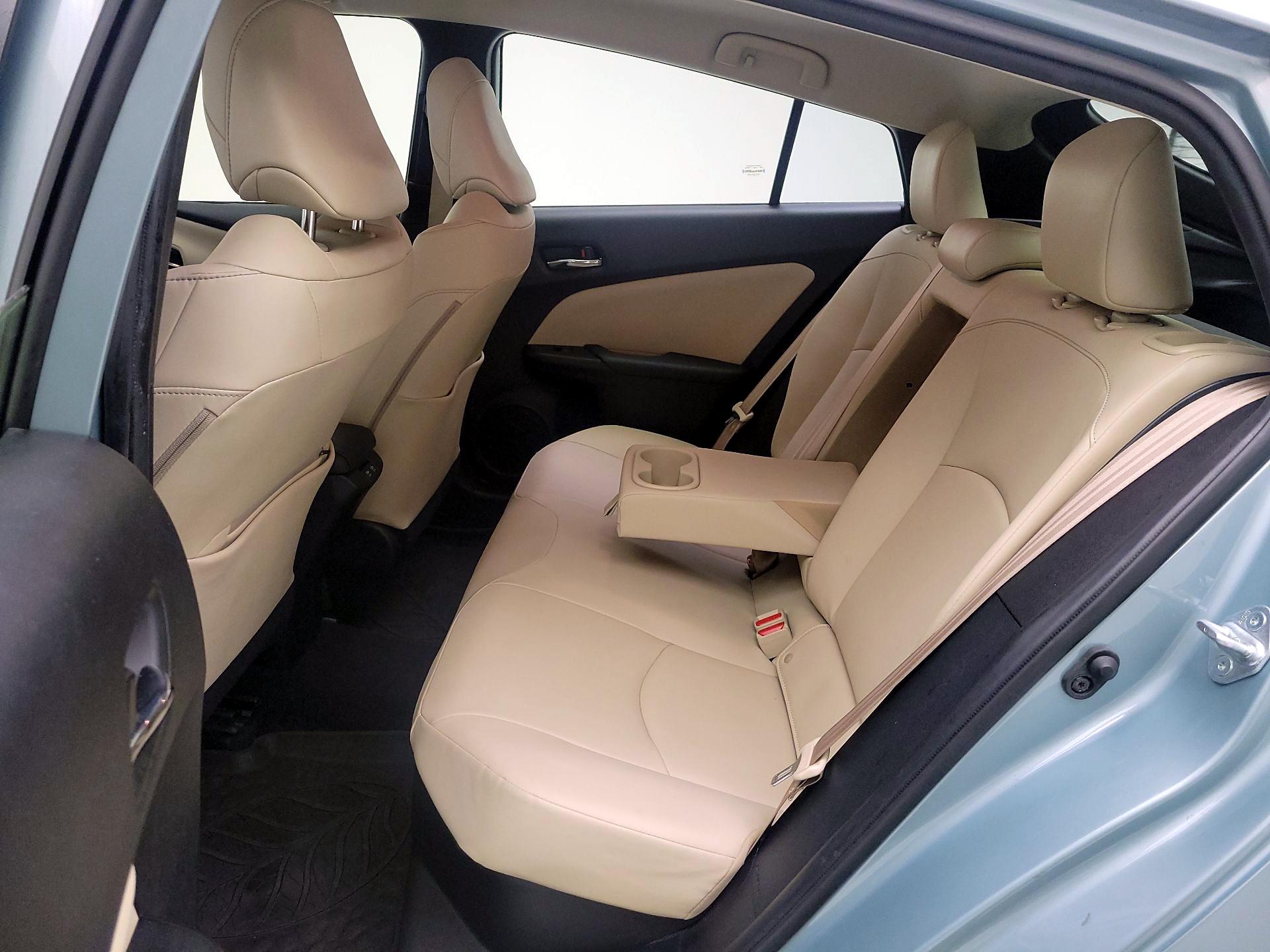 Thumbnail: 2021 Toyota Prius - 18