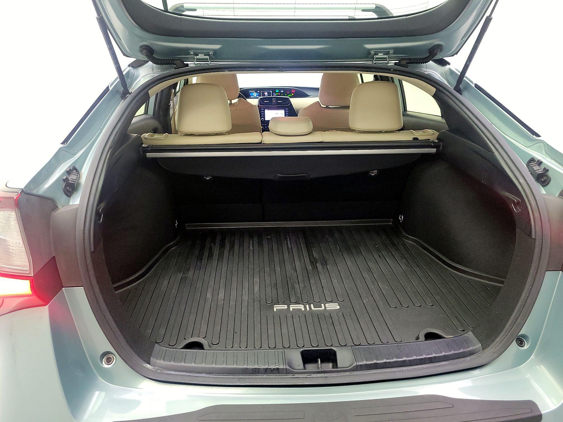 Thumbnail: 2021 Toyota Prius - 19