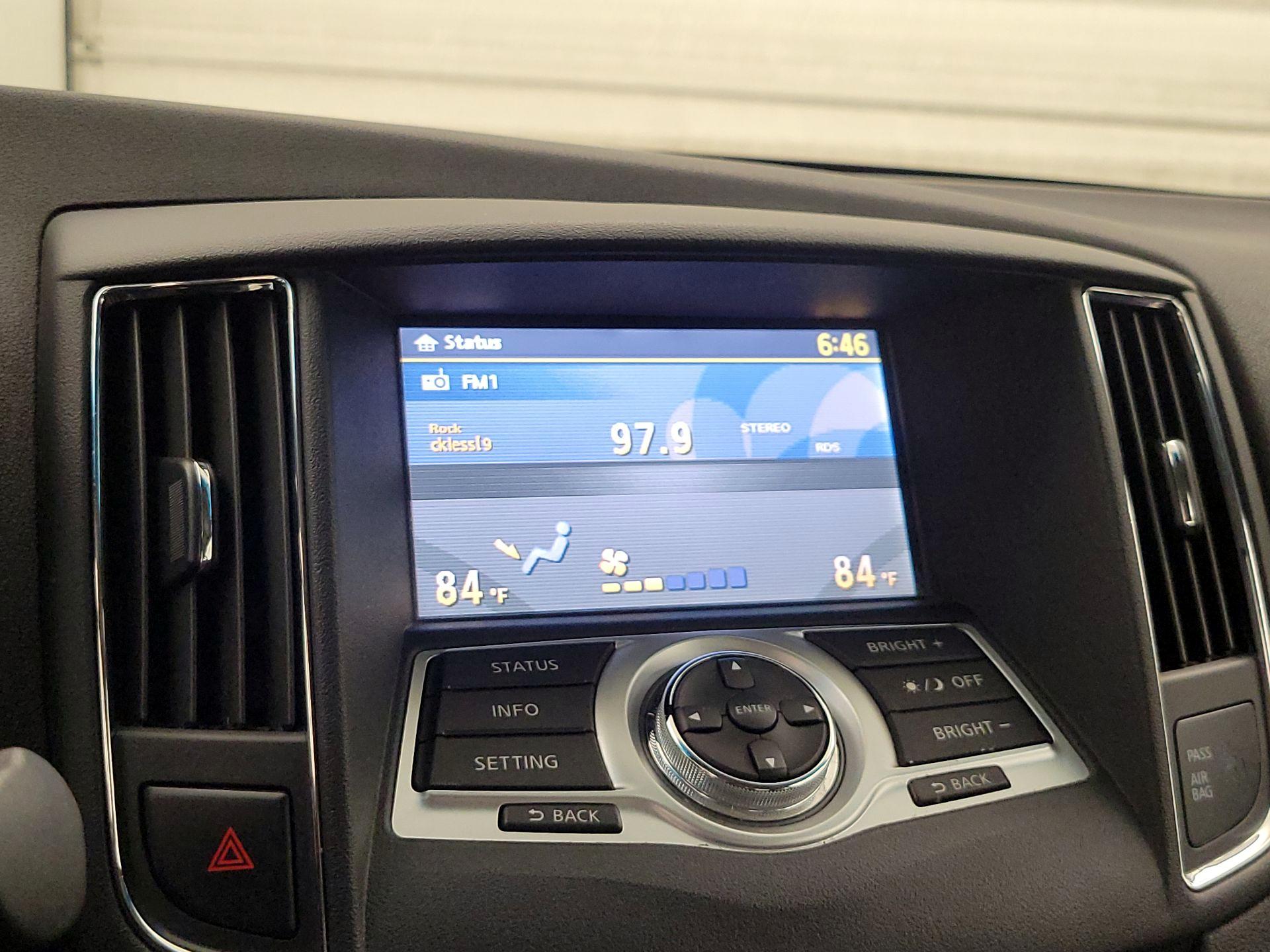 Thumbnail: 2014 Nissan Maxima - 16