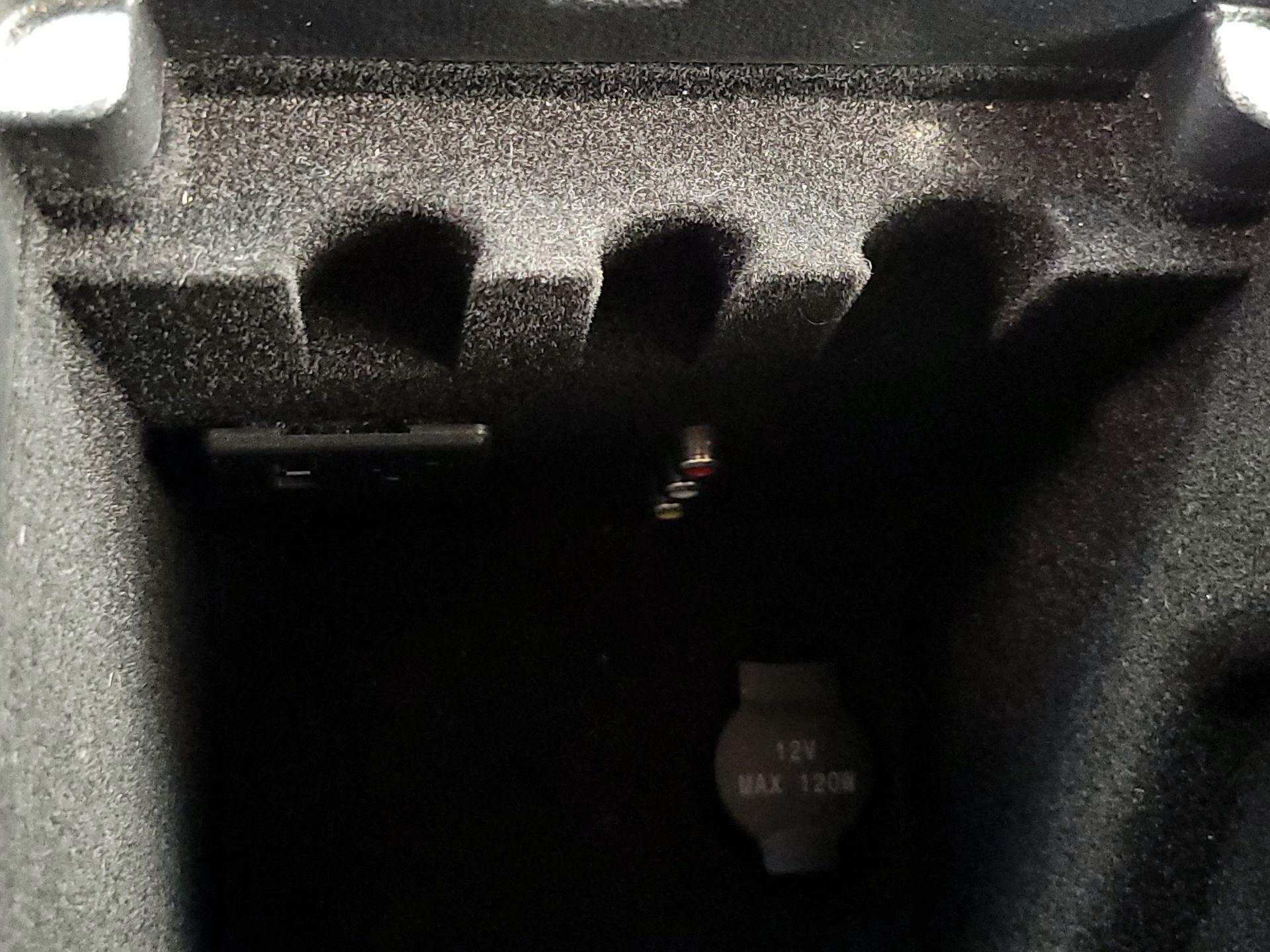 Thumbnail: 2014 Nissan Maxima - 18