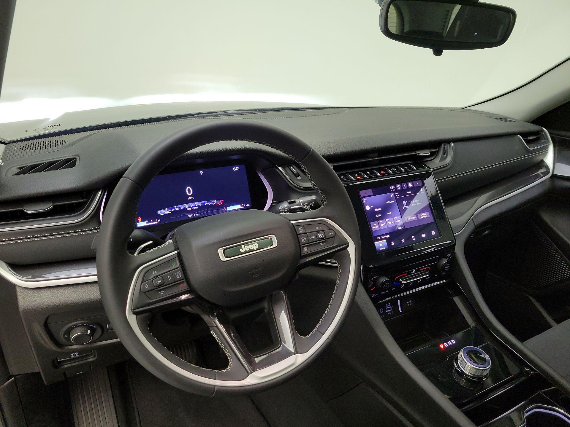 Thumbnail: 2023 Jeep Grand Cherokee - 9