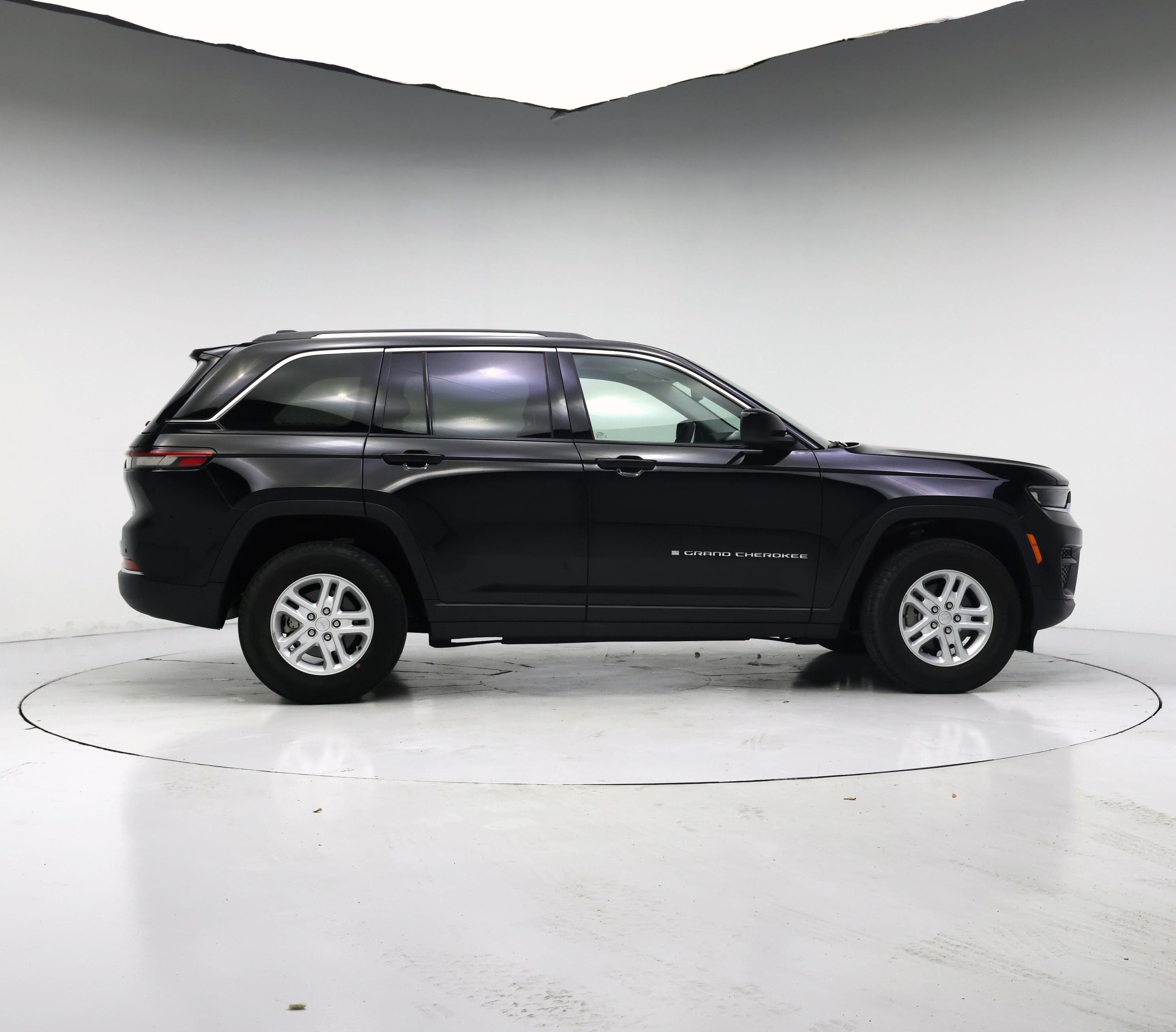 Thumbnail: 2023 Jeep Grand Cherokee - 7