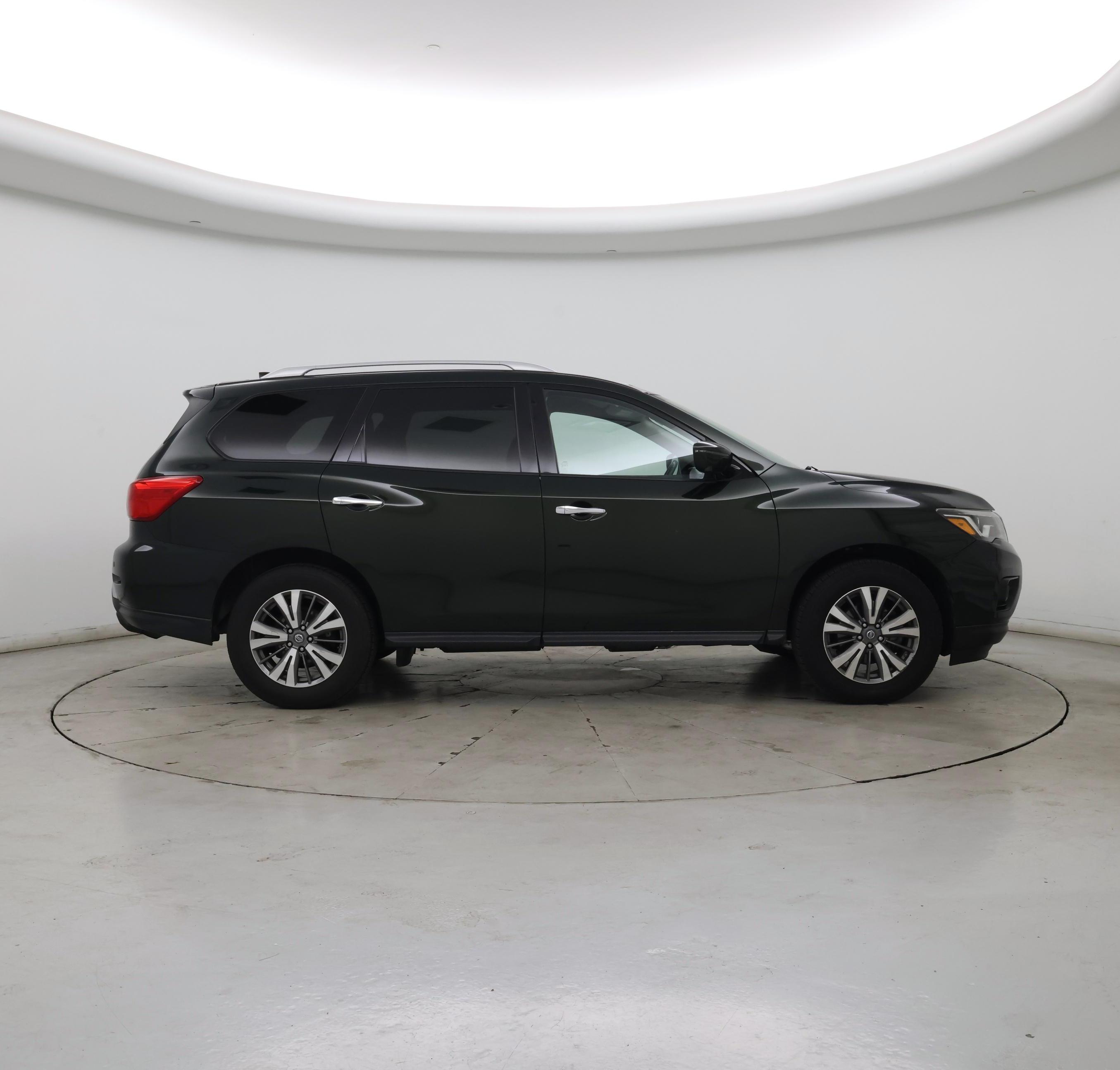 Thumbnail: 2019 Nissan Pathfinder - 7