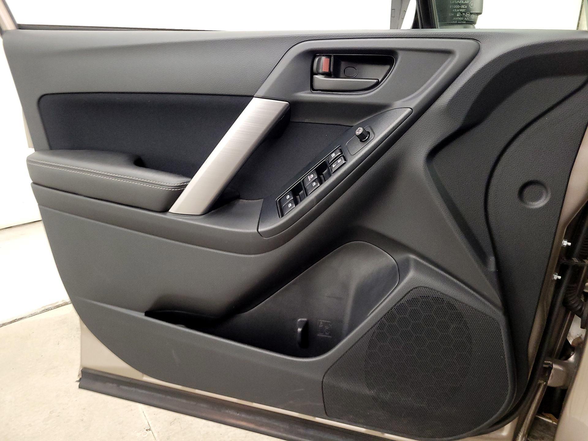 Thumbnail: 2016 Subaru Forester - 12
