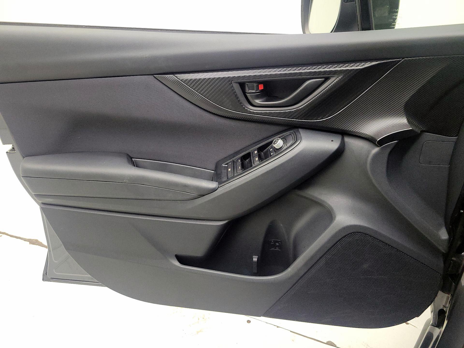 Thumbnail: 2020 Subaru Crosstrek - 10