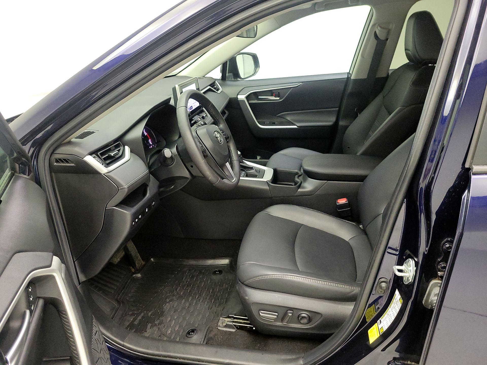 Thumbnail: 2023 Toyota RAV4 - 9