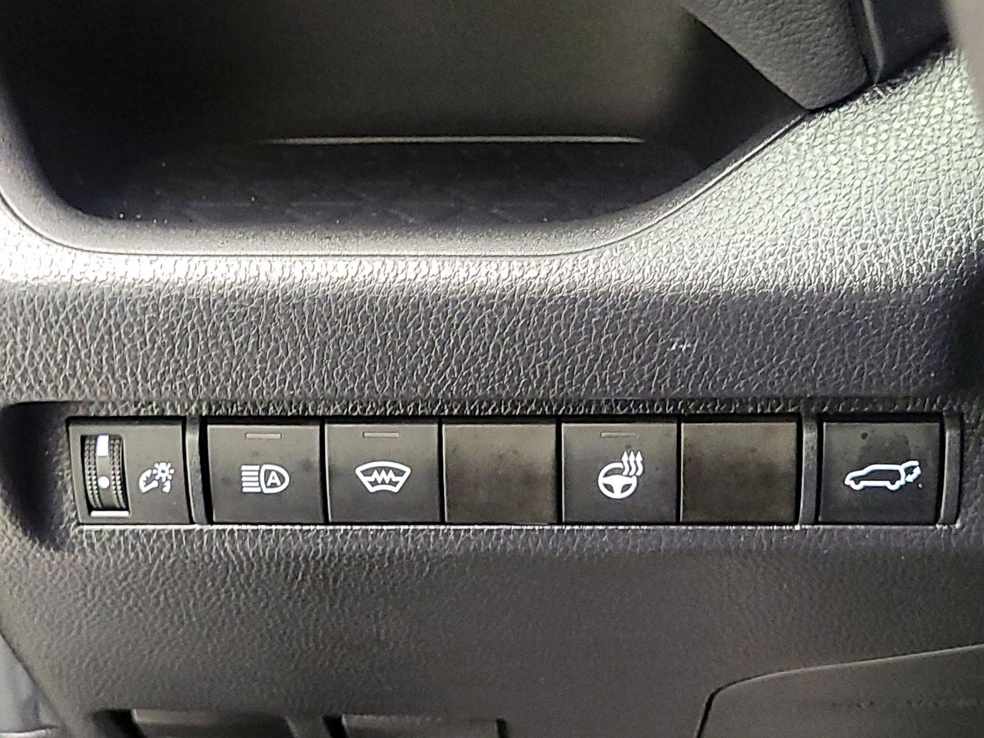 Thumbnail: 2023 Toyota RAV4 - 11