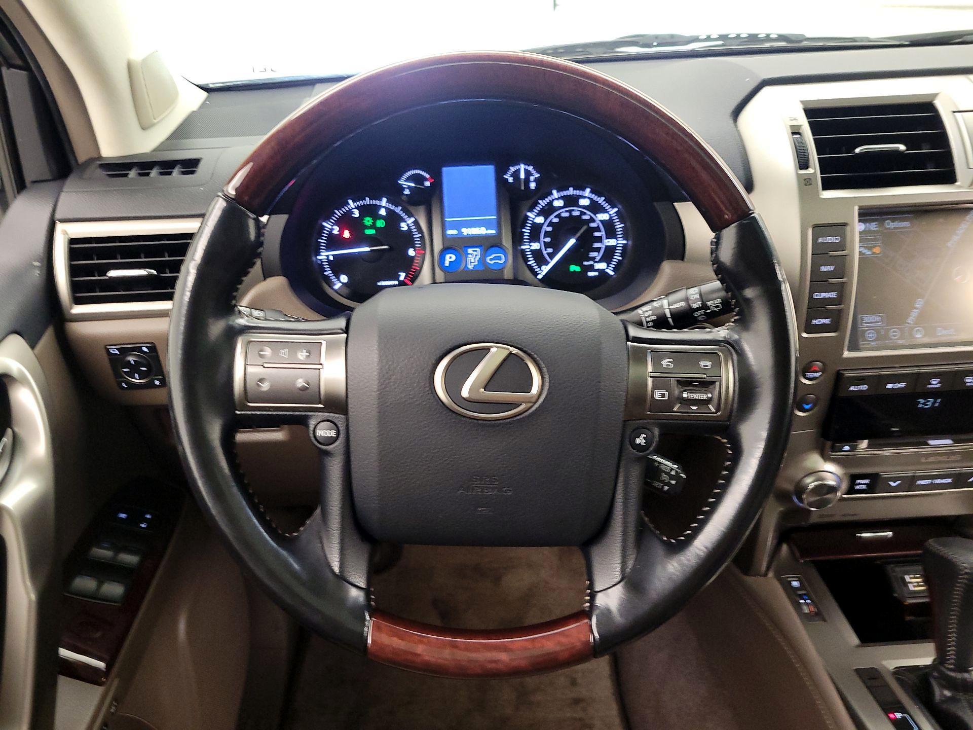Thumbnail: 2018 Lexus GX - 10