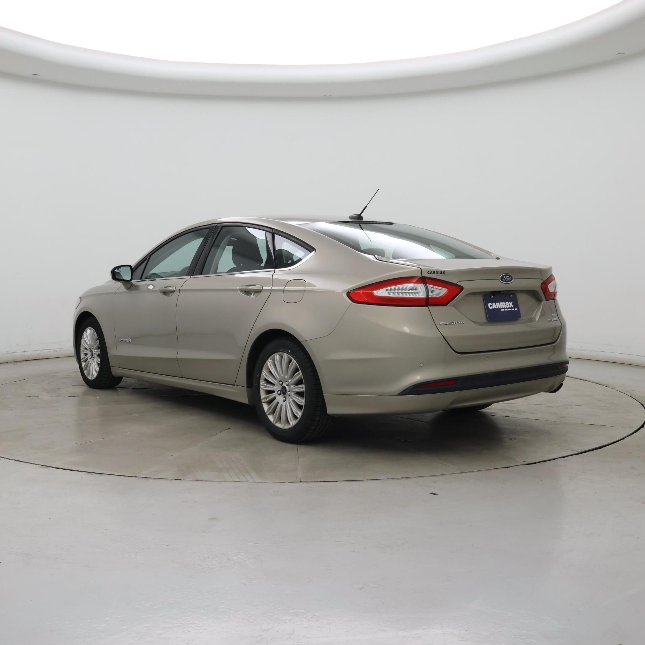 Thumbnail: 2015 Ford Fusion - 2