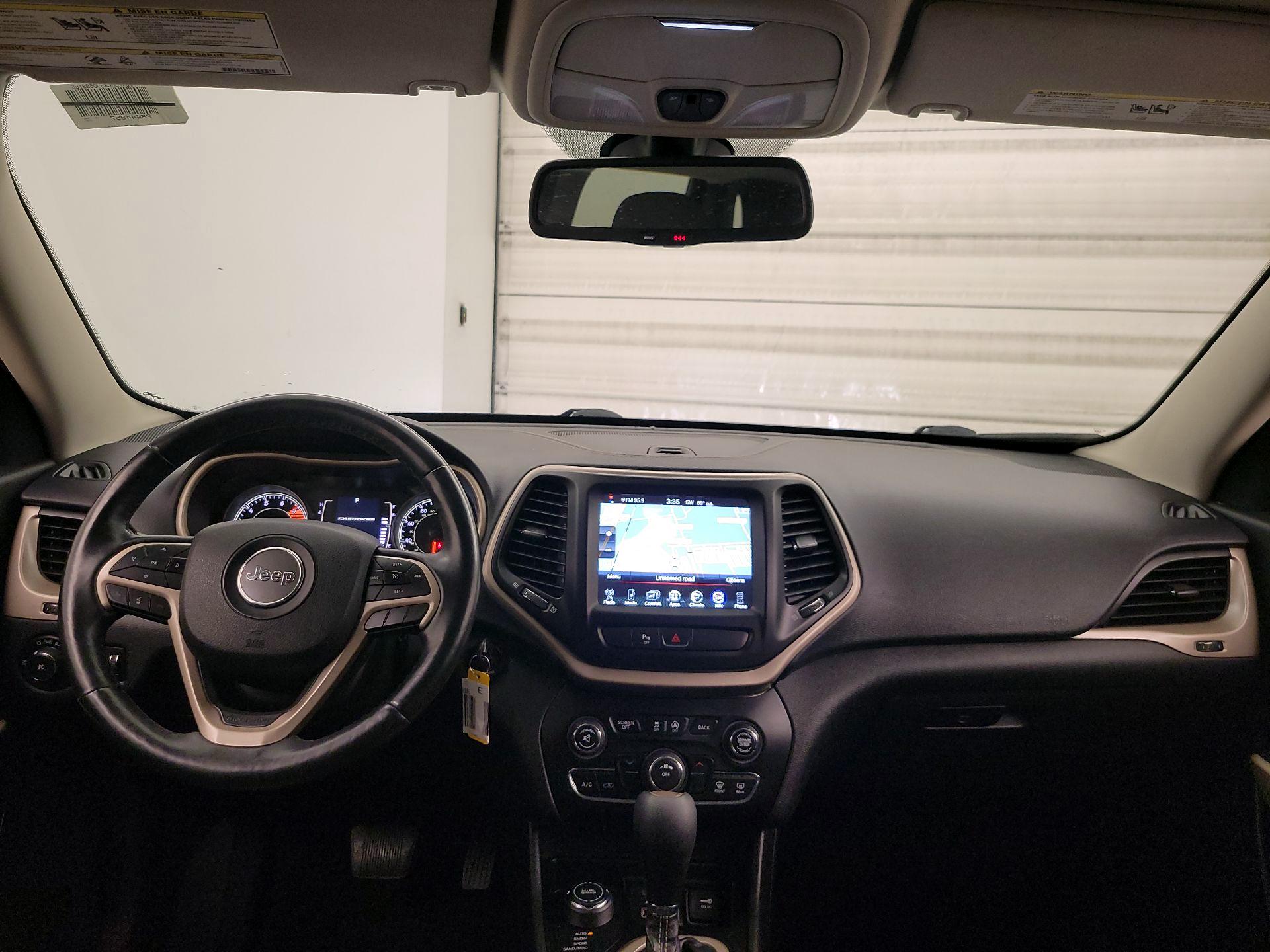 Thumbnail: 2018 Jeep Cherokee - 9