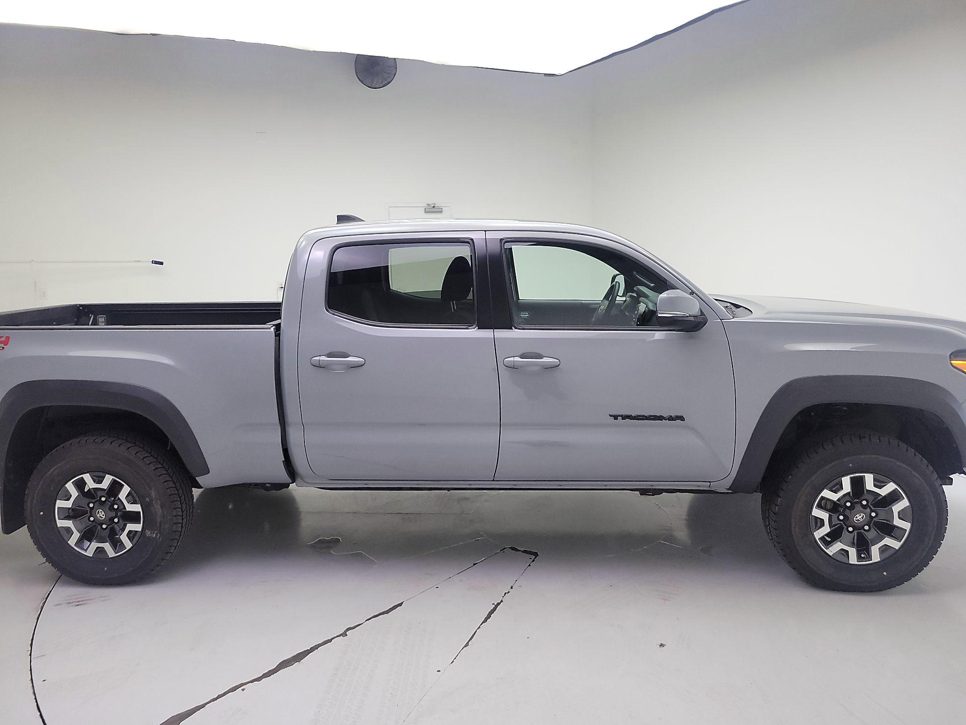 Thumbnail: 2021 Toyota Tacoma - 4