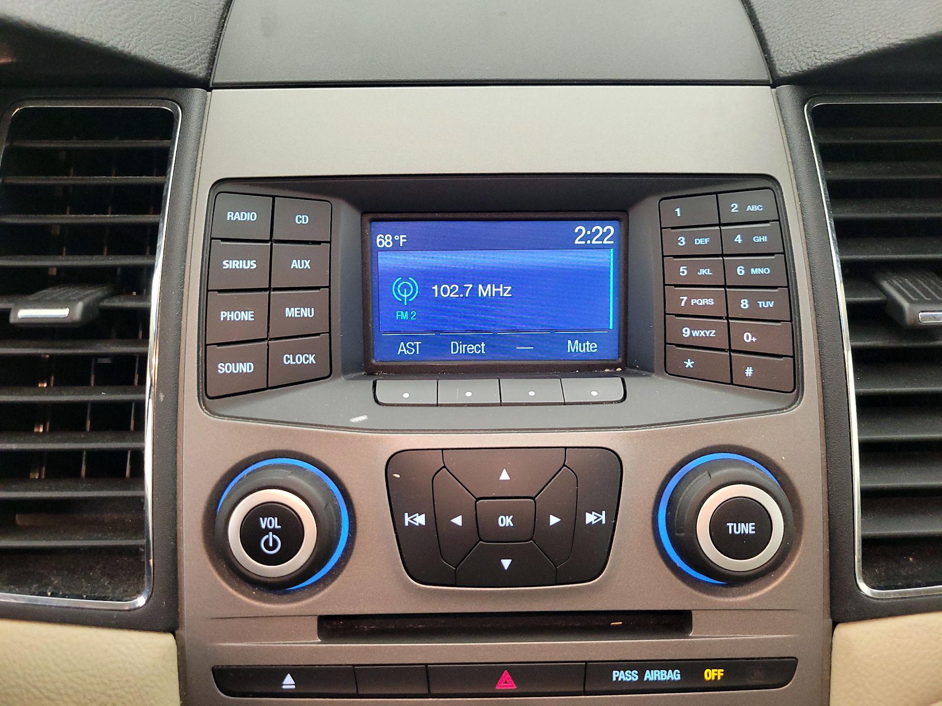 Thumbnail: 2018 Ford Taurus - 14