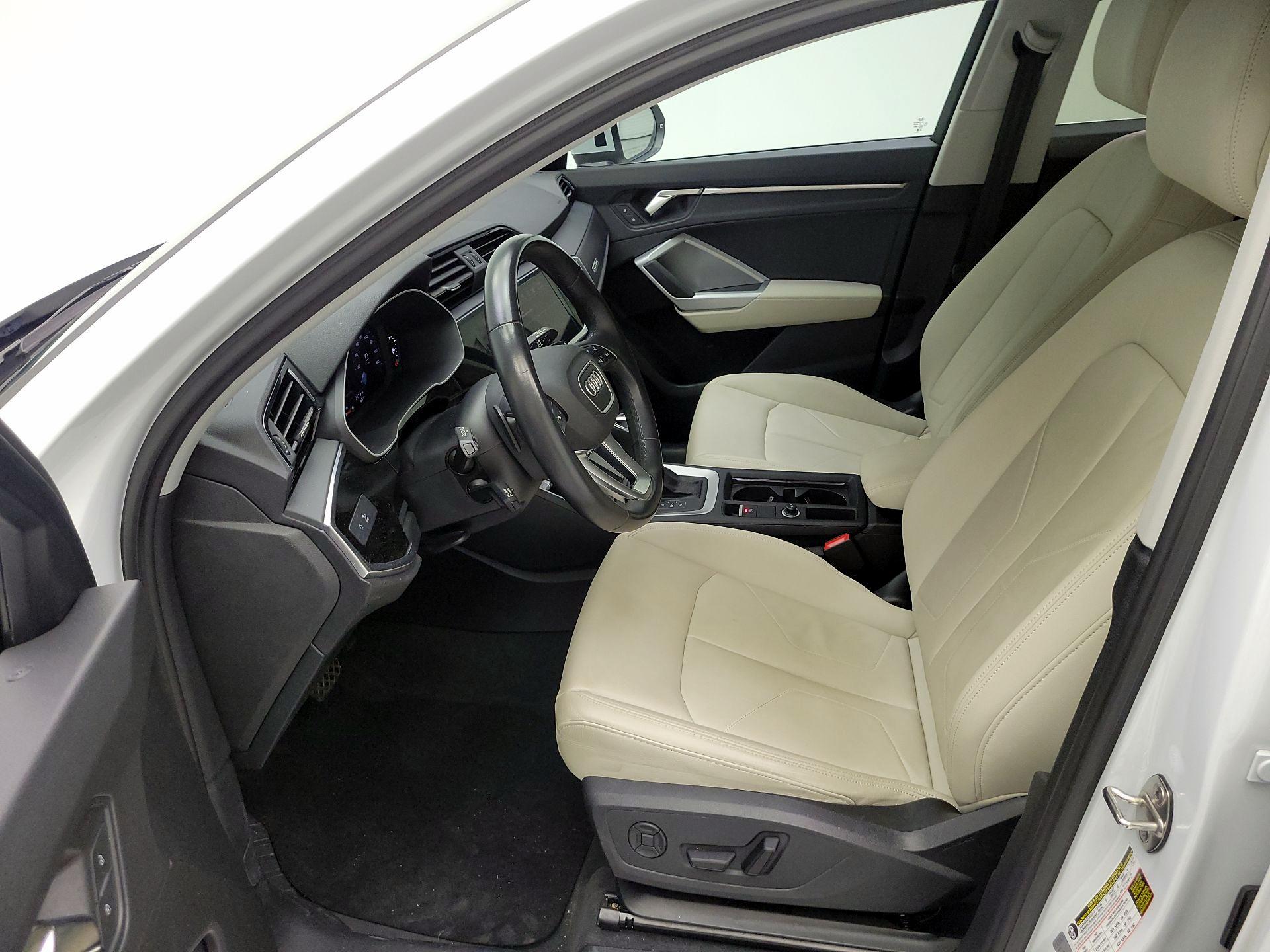 Thumbnail: 2024 Audi Q3 - 9