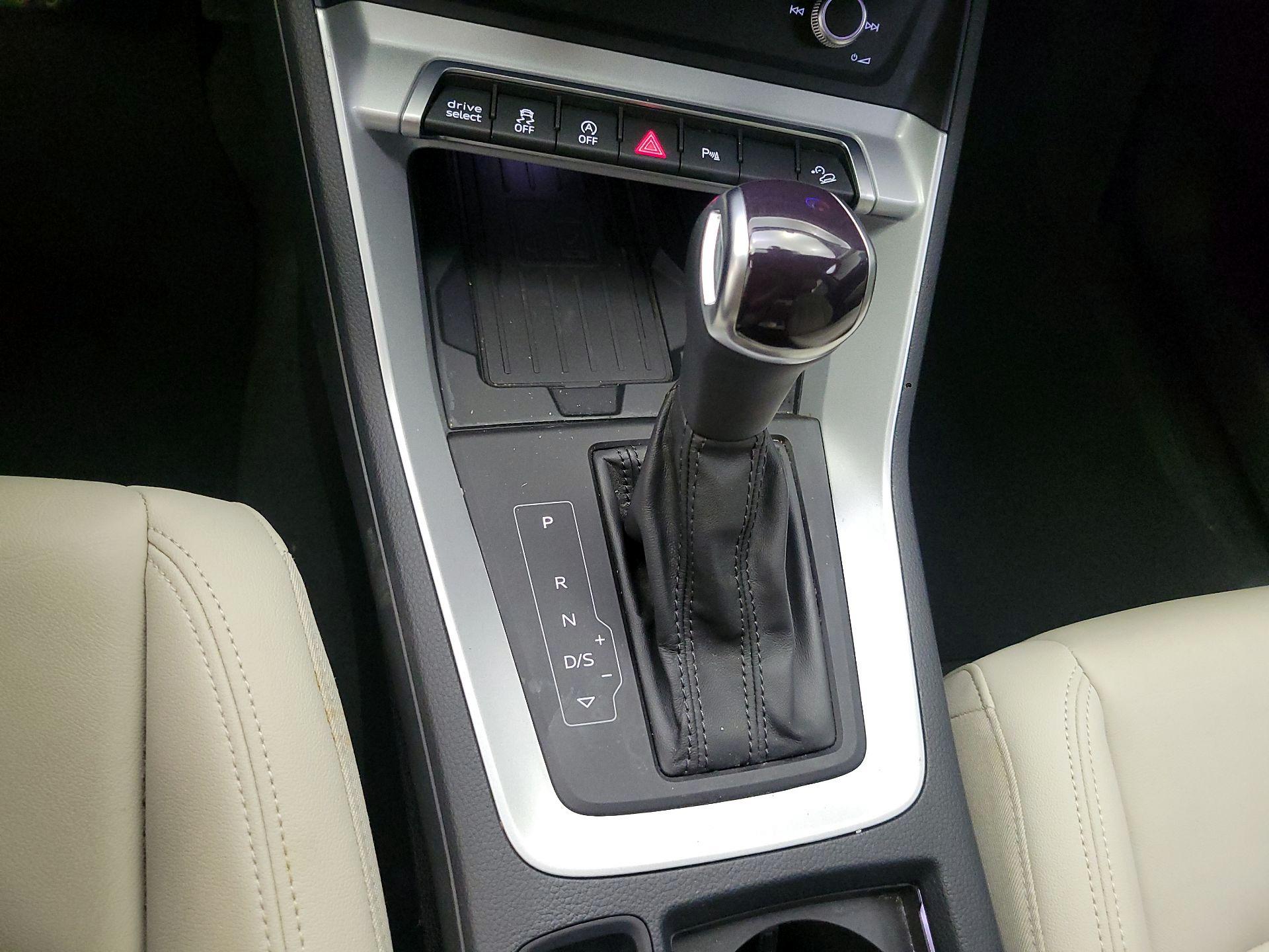 Thumbnail: 2024 Audi Q3 - 15