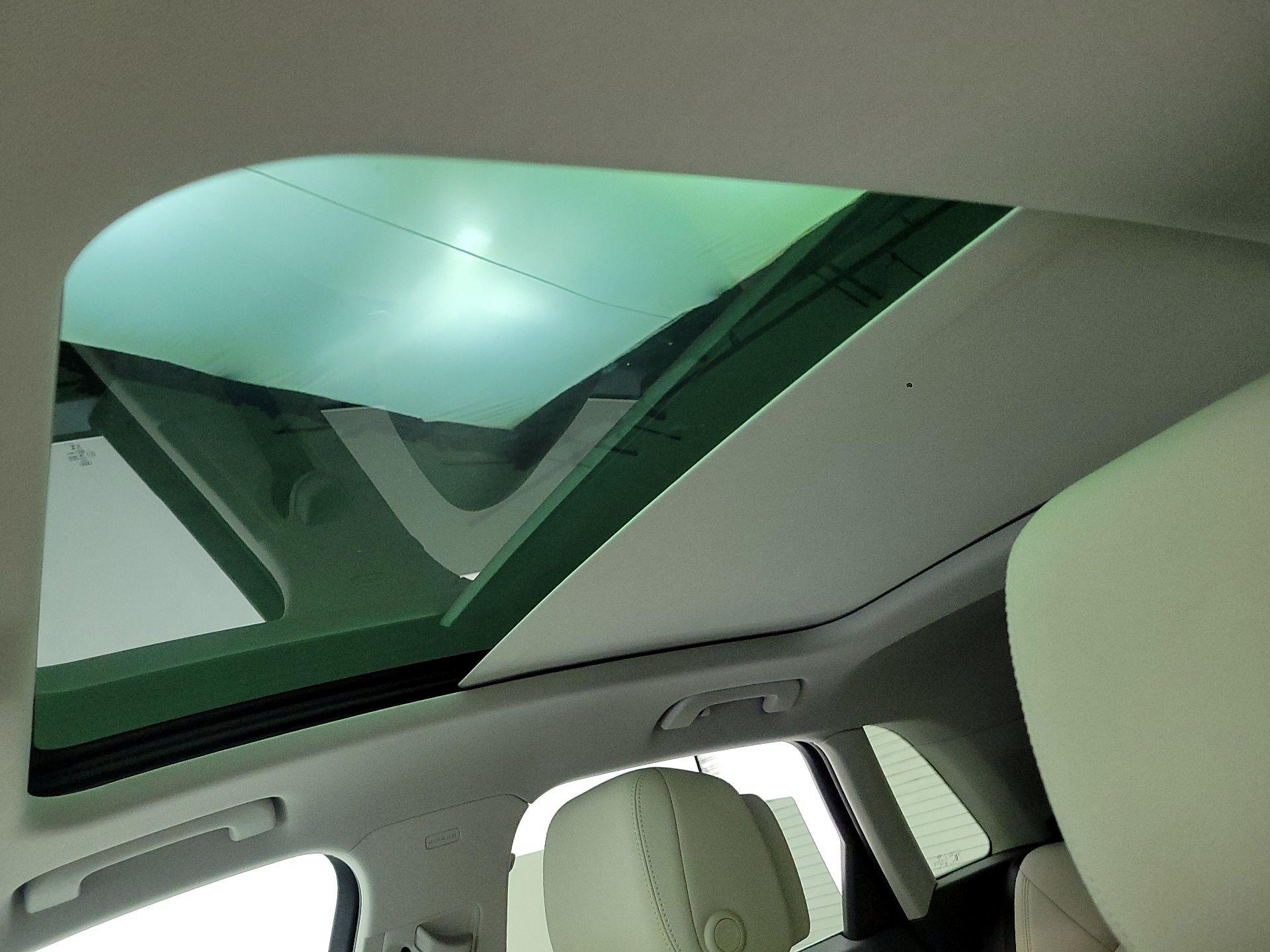 Thumbnail: 2024 Audi Q3 - 17