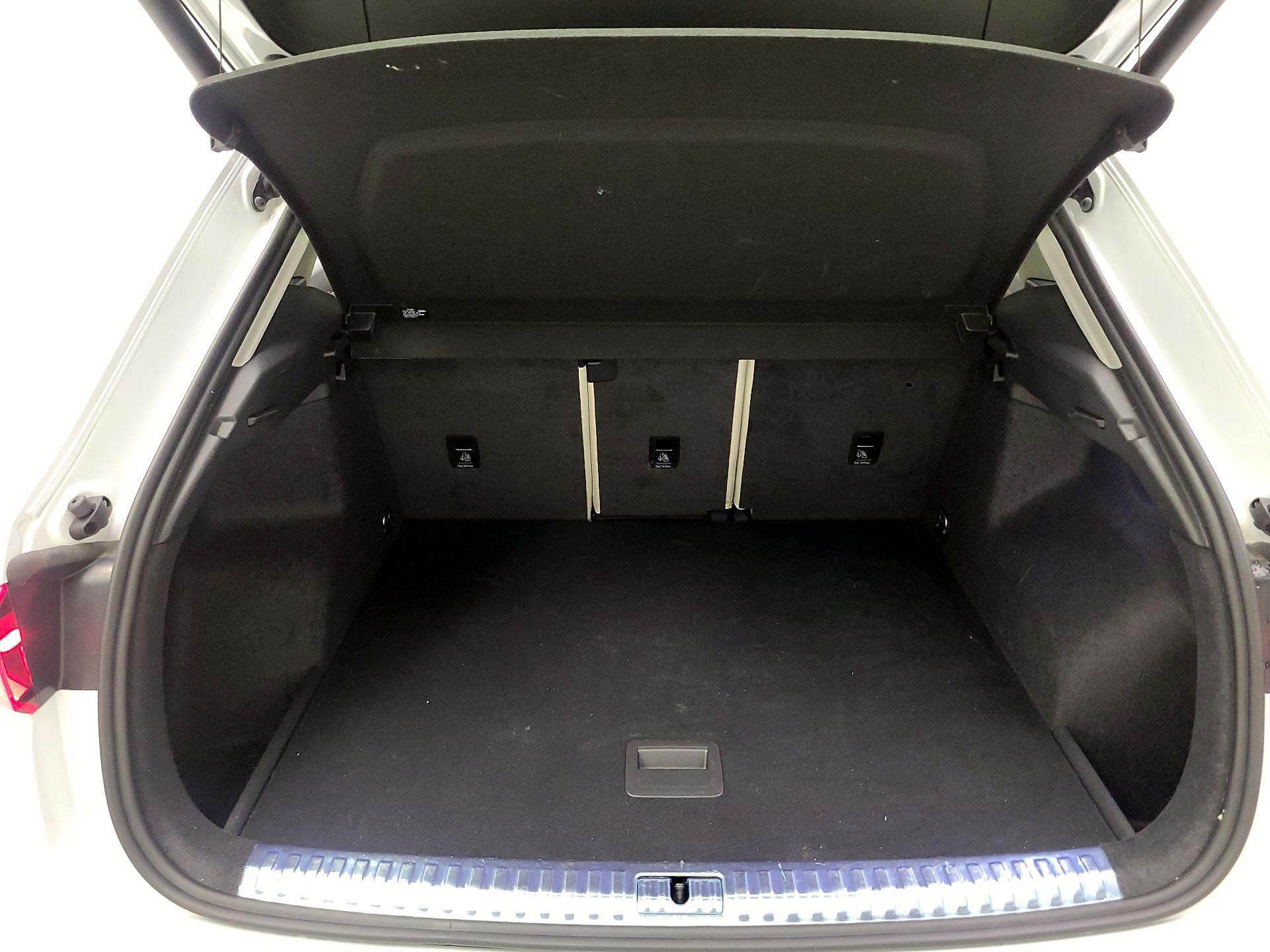 Thumbnail: 2024 Audi Q3 - 19