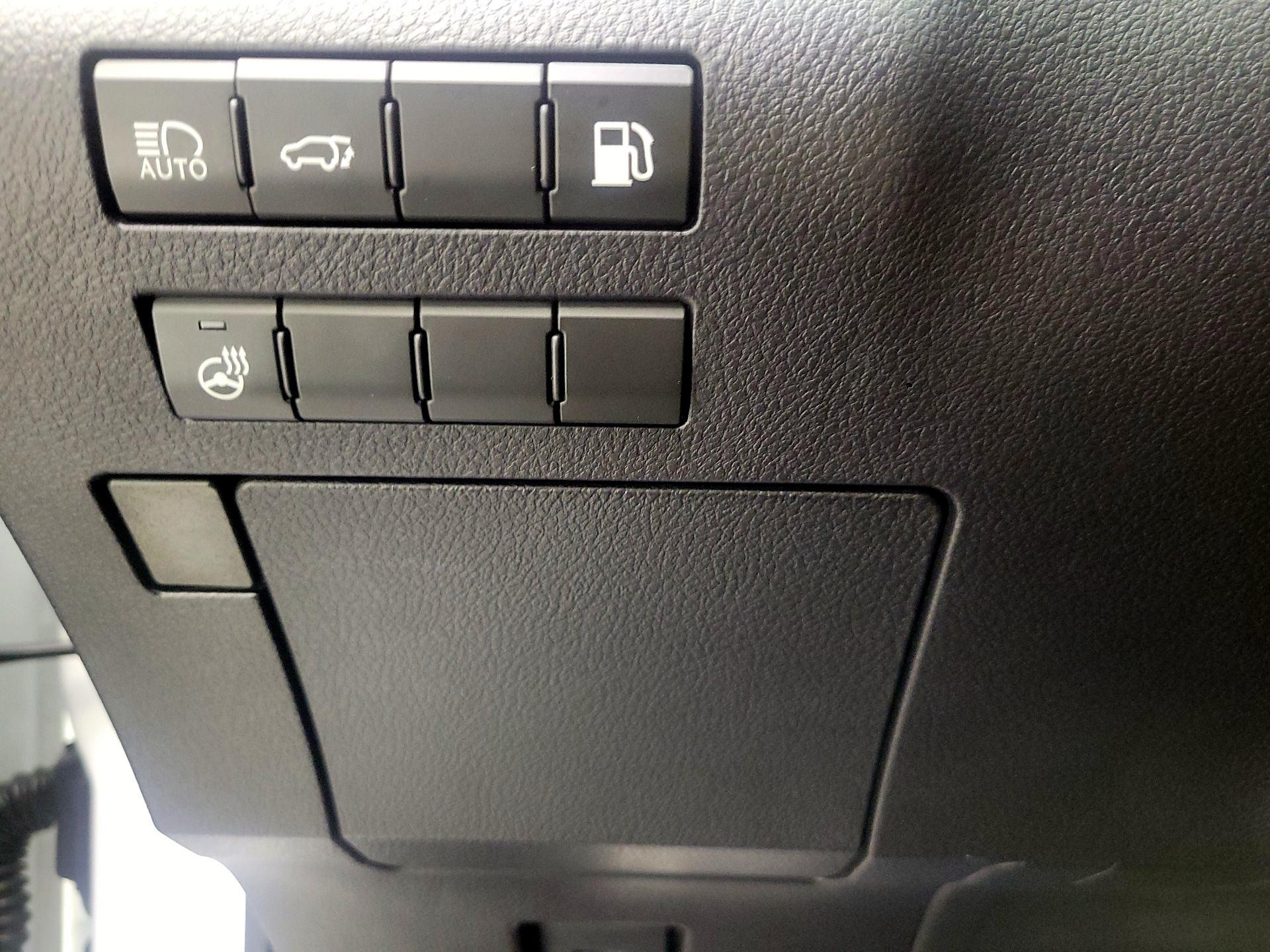 Thumbnail: 2022 Lexus RX - 11