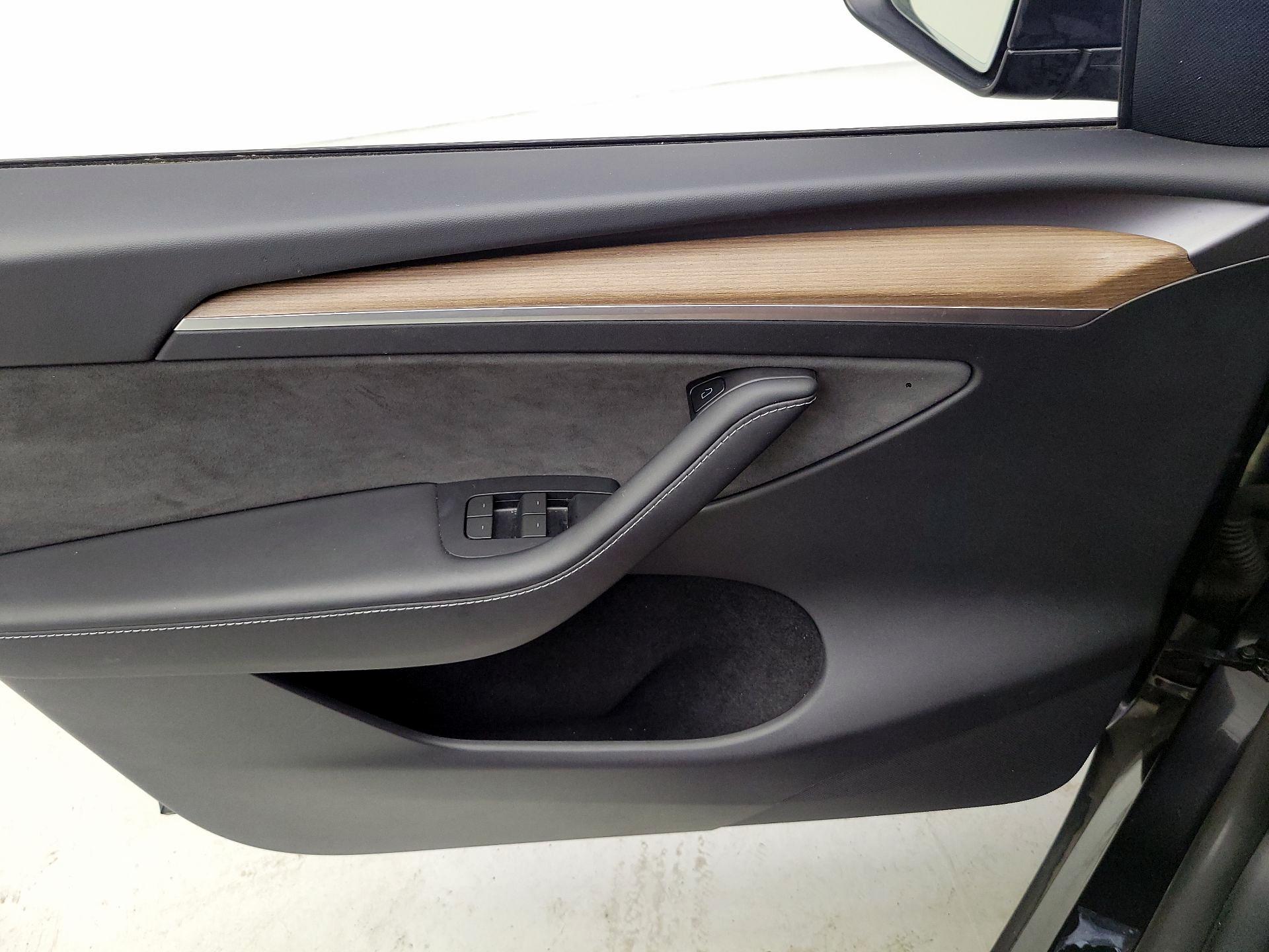 Thumbnail: 2024 Tesla Model Y - 12
