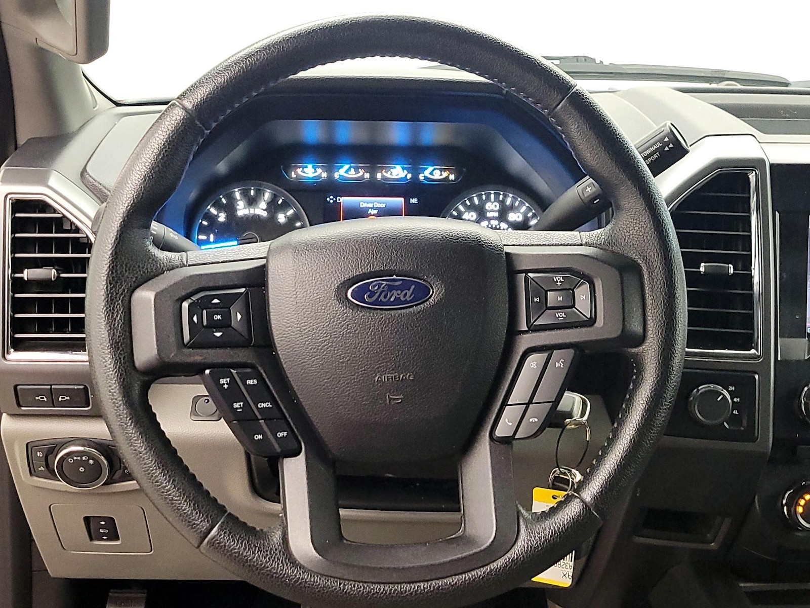 2015 Ford F-150 XLT - Photo 11