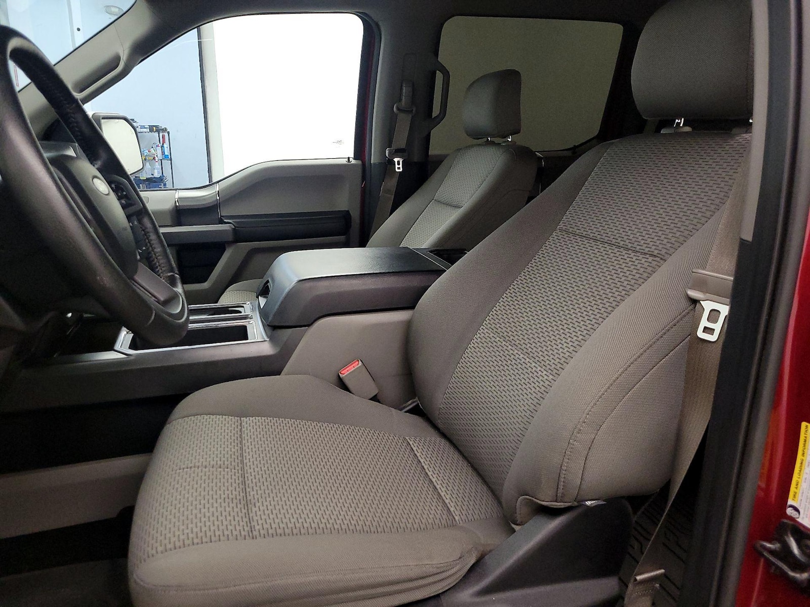 2015 Ford F-150 XLT - Photo 12