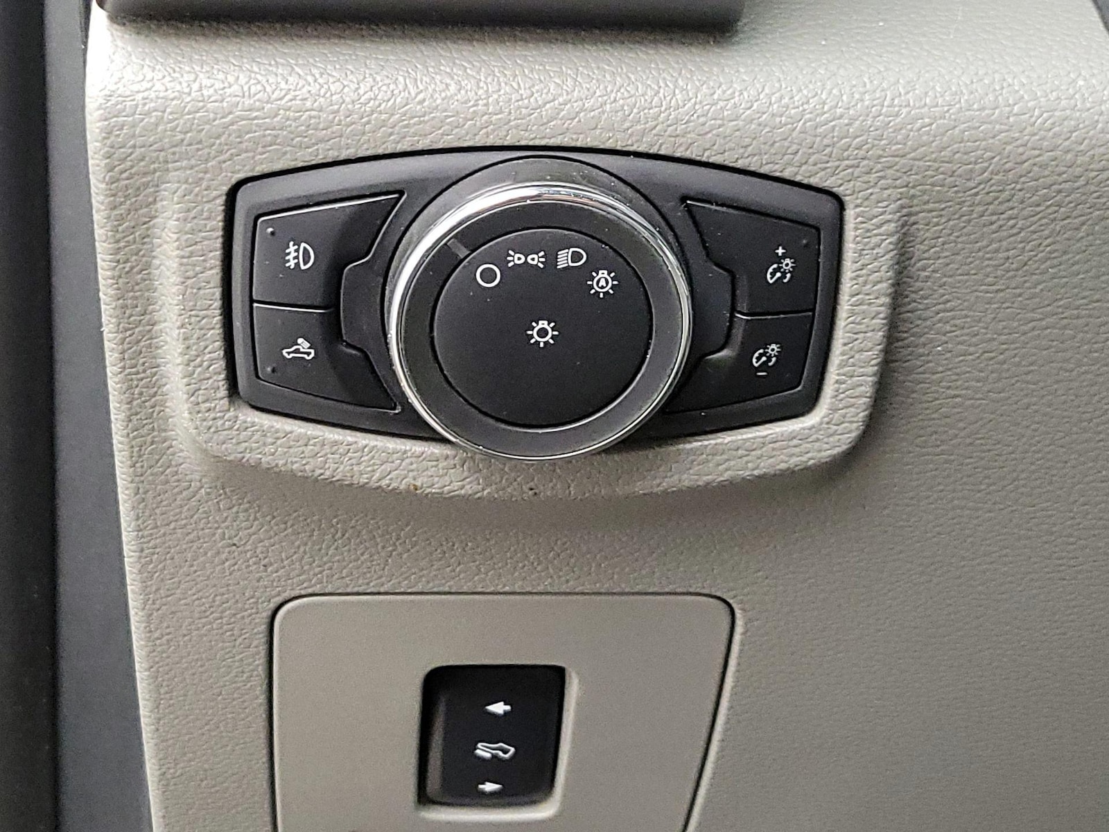 2015 Ford F-150 XLT - Photo 14