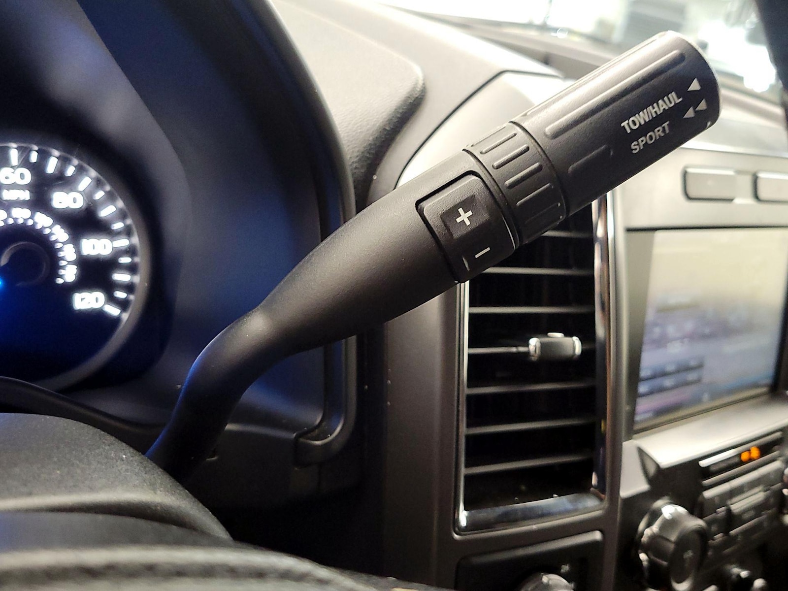 2015 Ford F-150 XLT - Photo 18