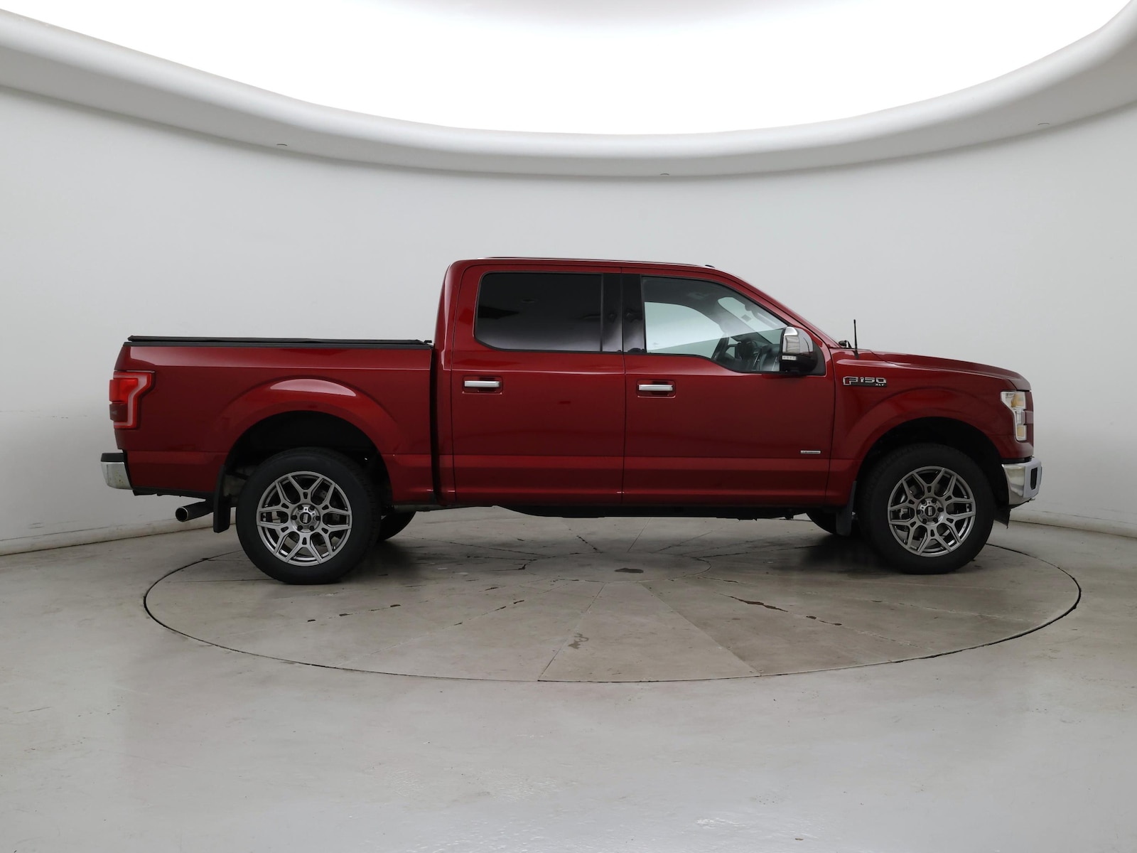 2015 Ford F-150 XLT - Photo 8