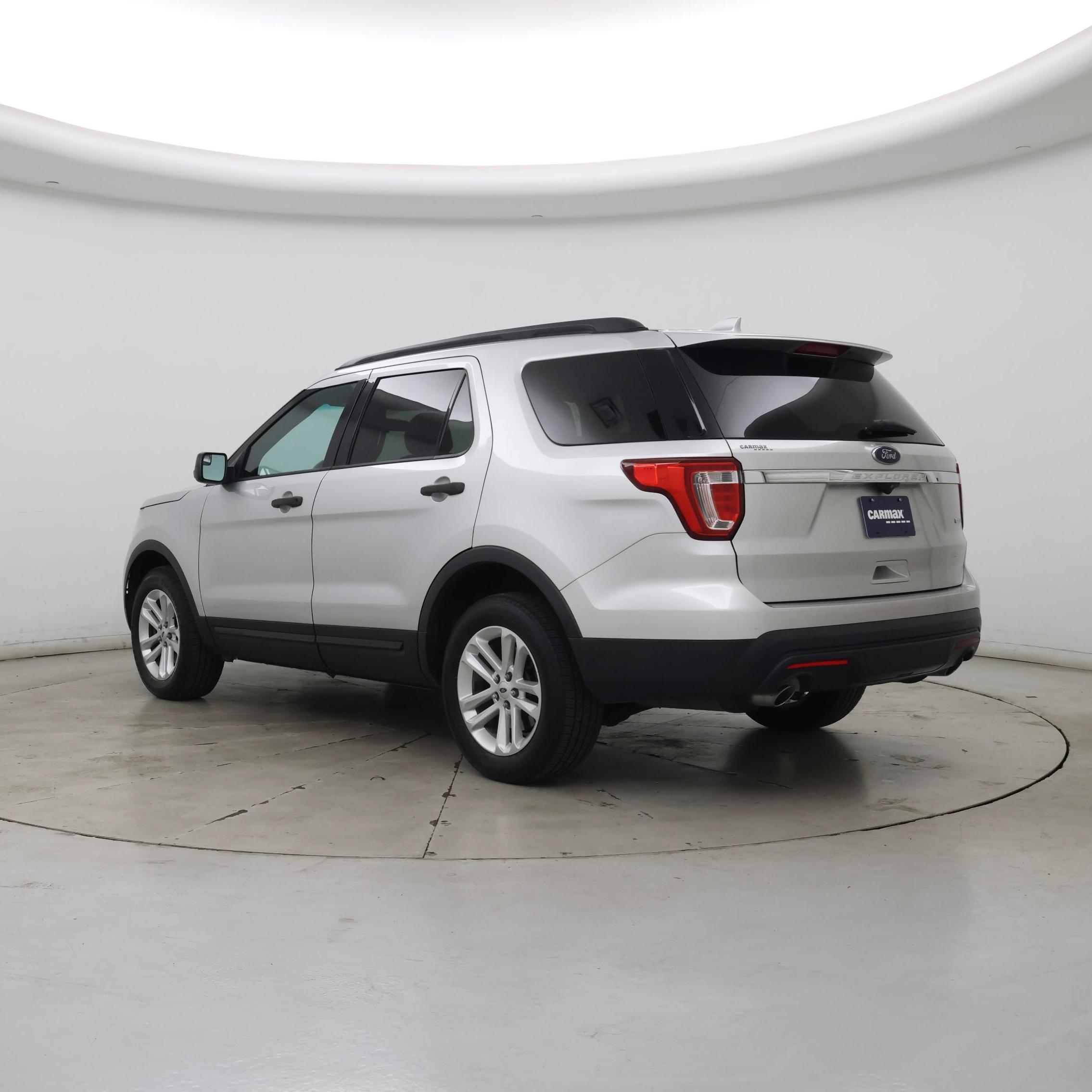 Thumbnail: 2016 Ford Explorer - 2