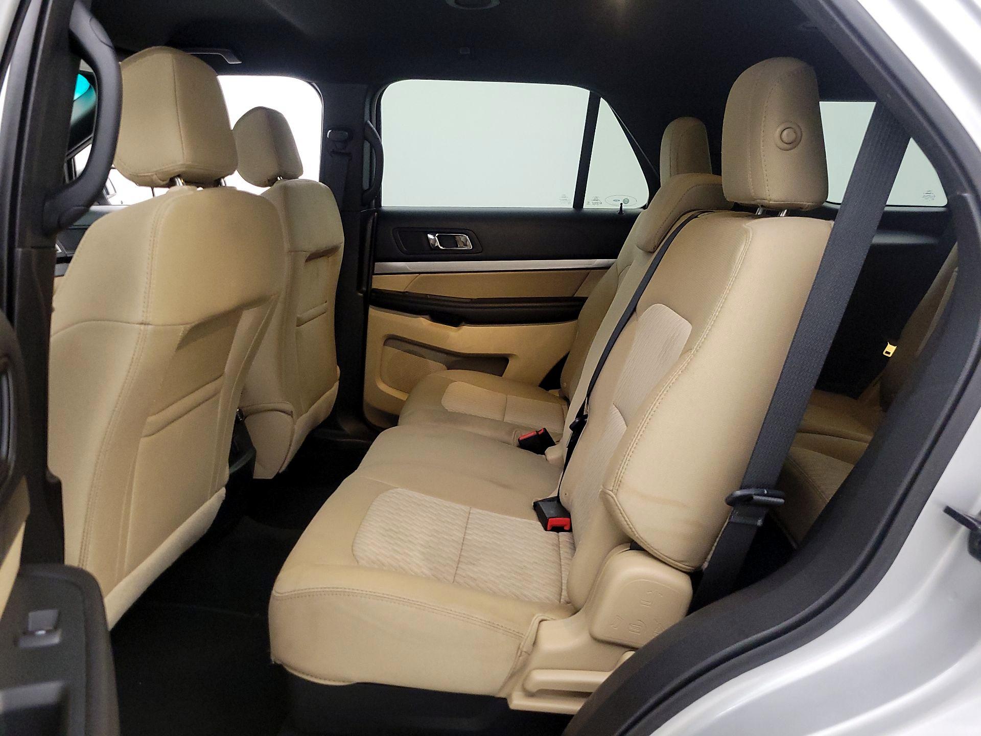Thumbnail: 2016 Ford Explorer - 19