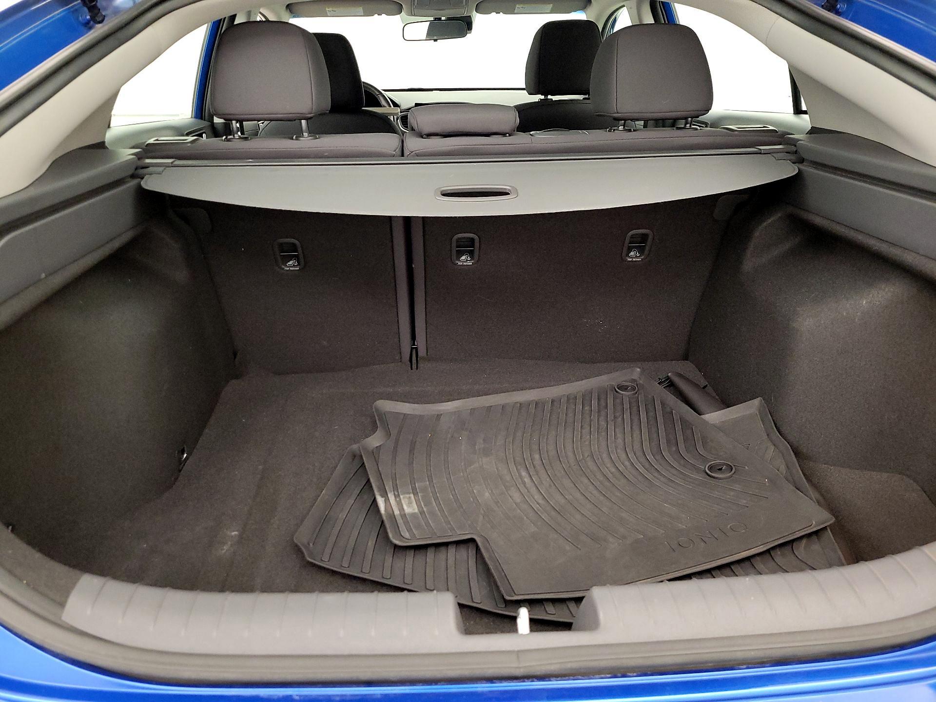 Thumbnail: 2017 Hyundai Ioniq - 20