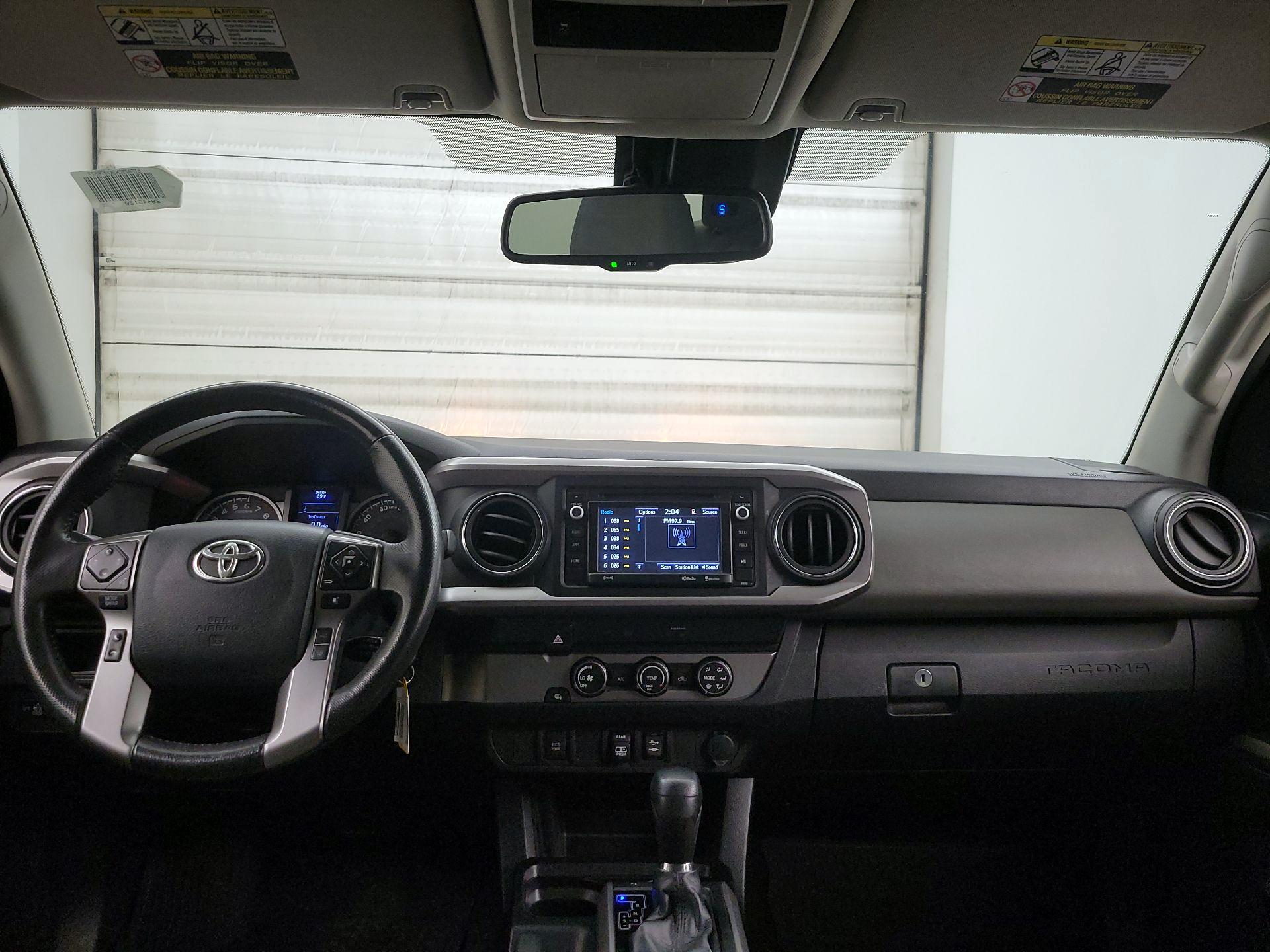 Thumbnail: 2019 Toyota Tacoma - 9