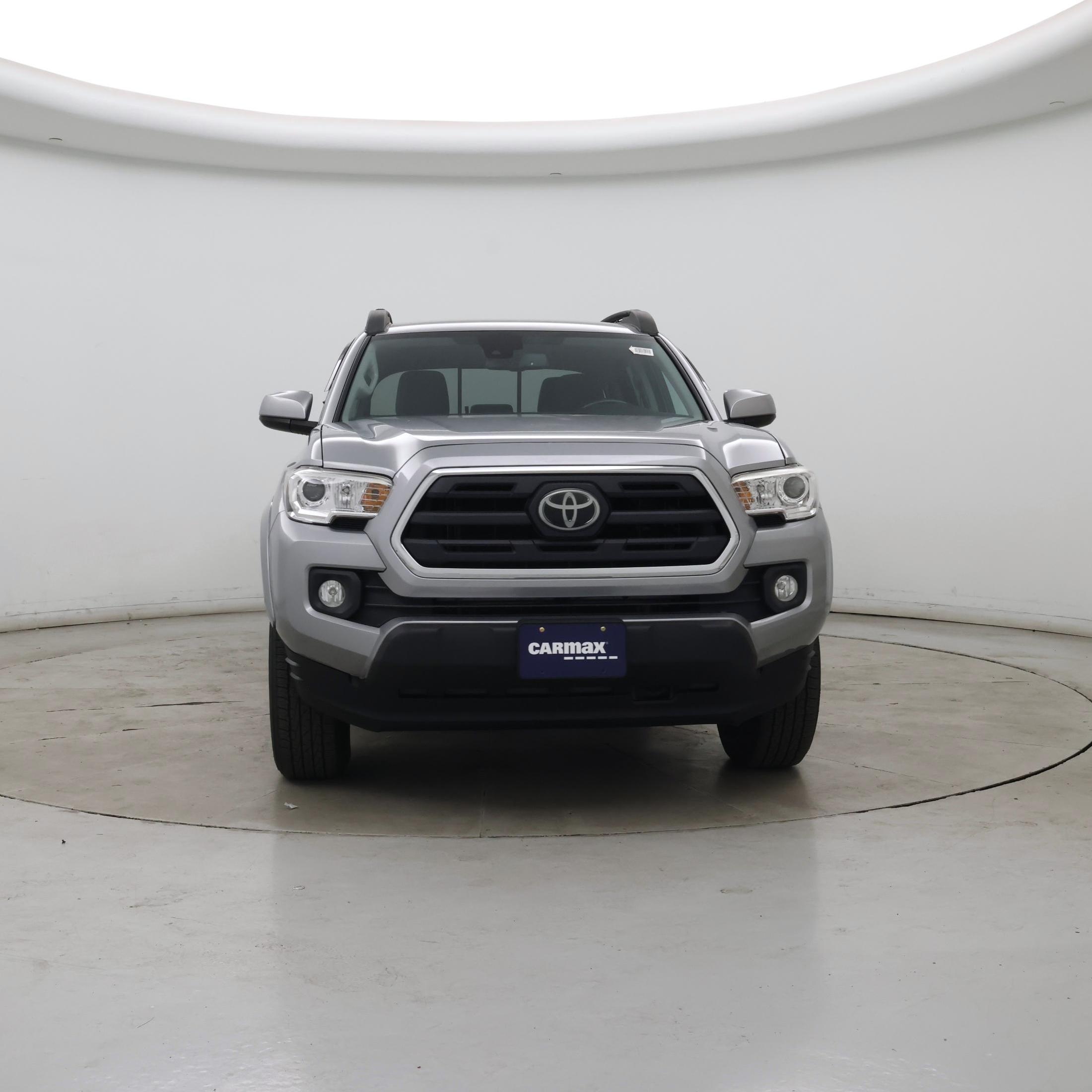 Thumbnail: 2019 Toyota Tacoma - 5