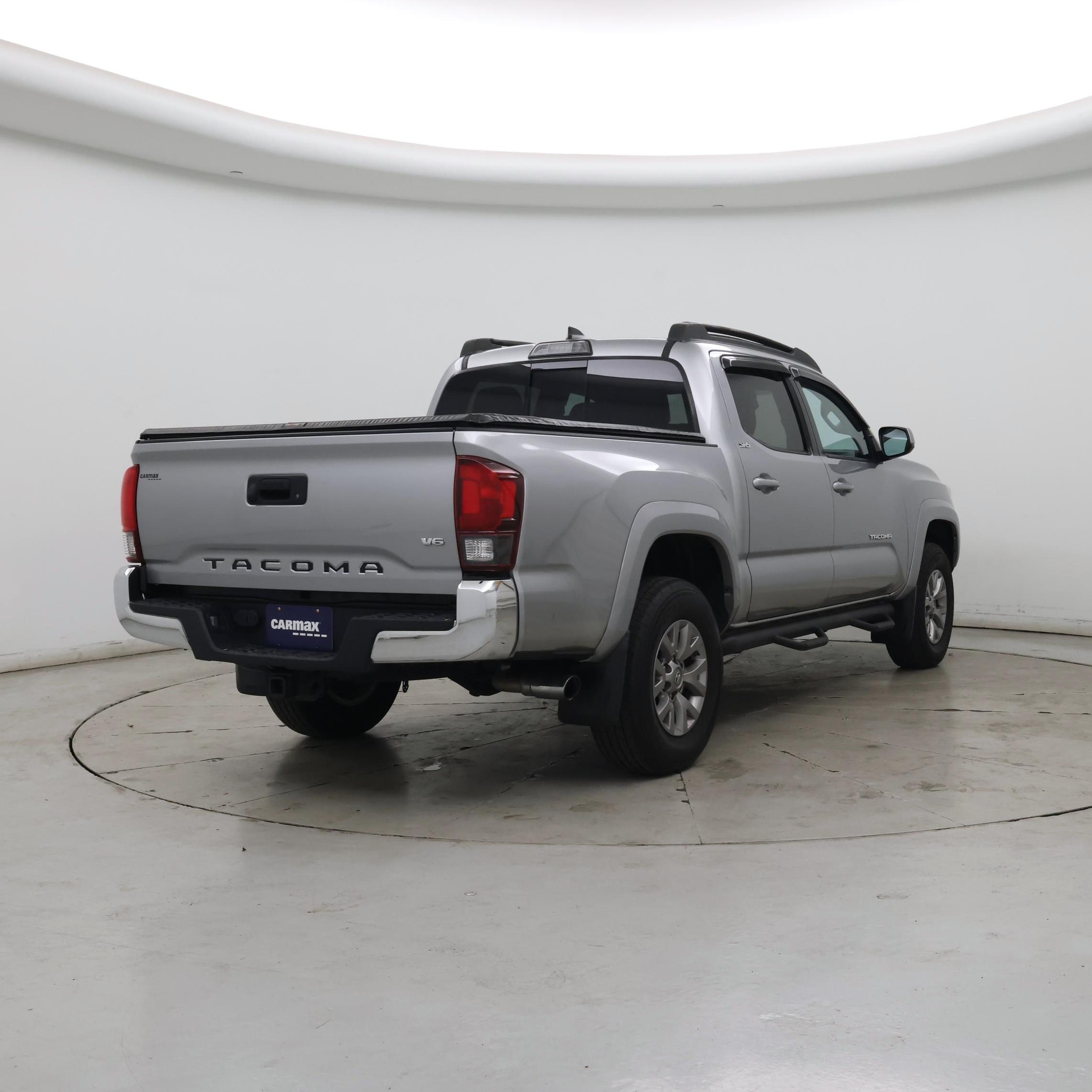 Thumbnail: 2019 Toyota Tacoma - 8