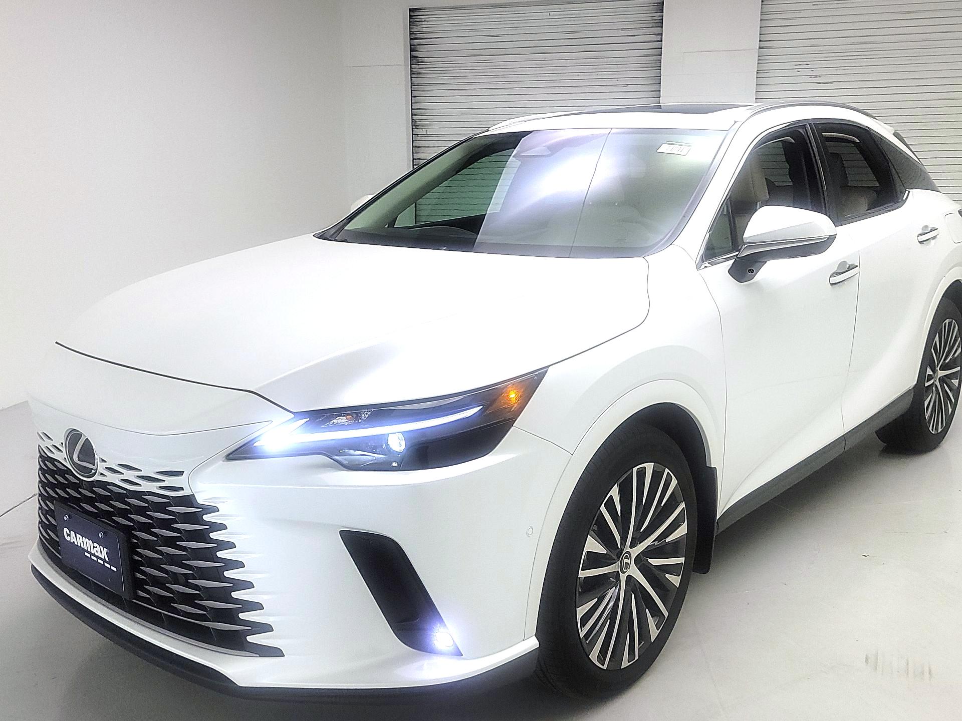 Thumbnail: 2026 Lexus RX - 3