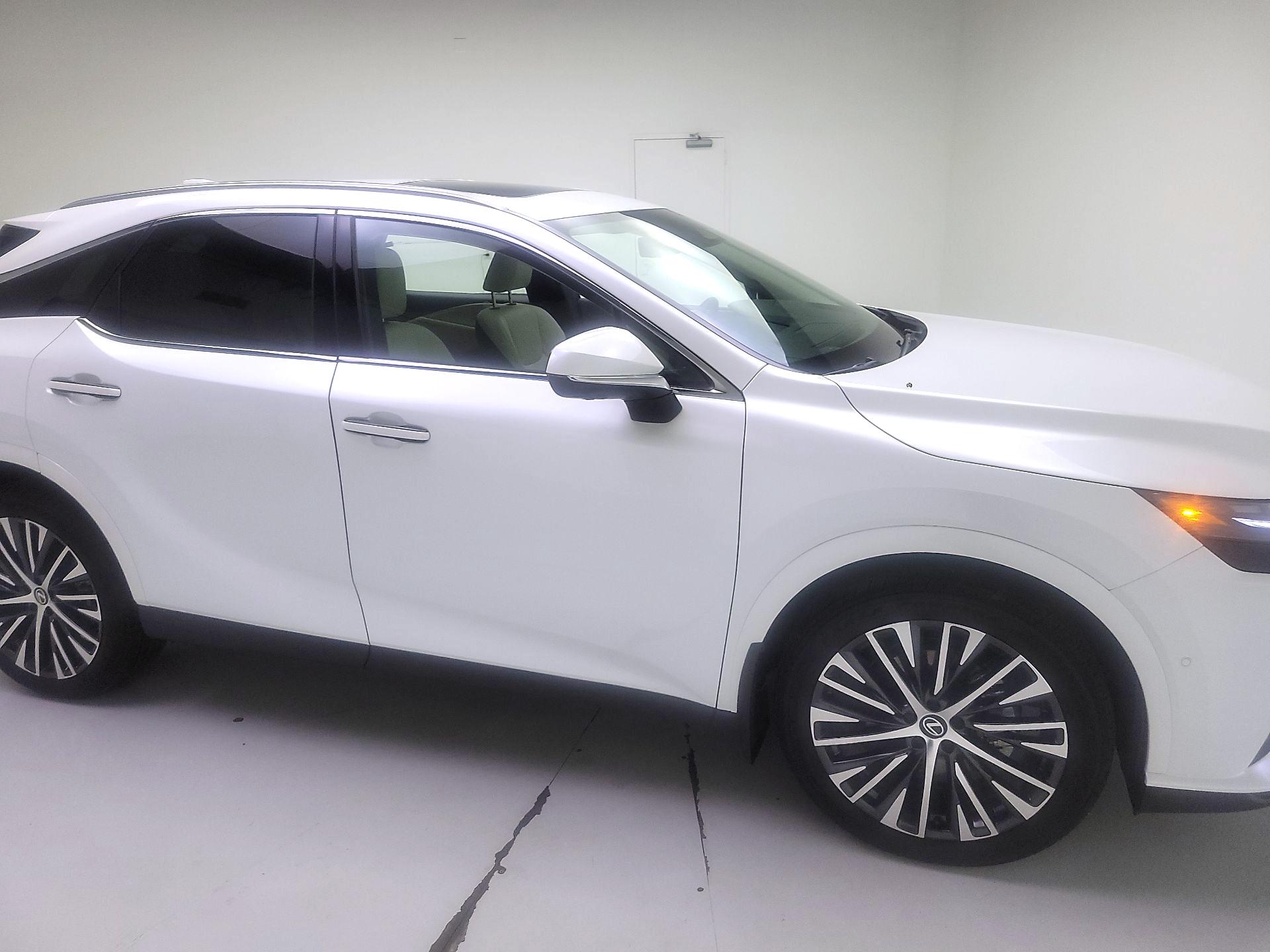Thumbnail: 2026 Lexus RX - 4