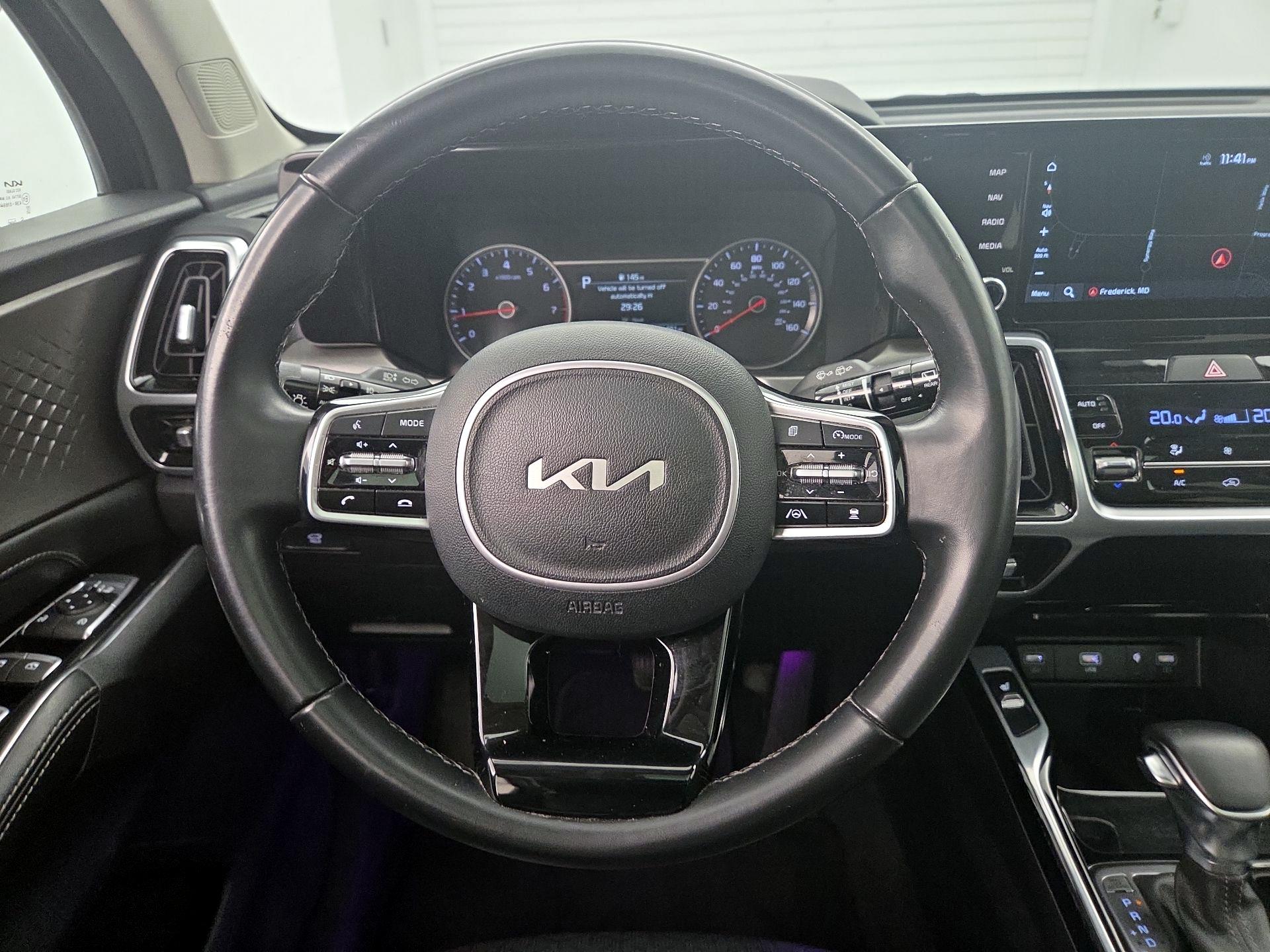 Thumbnail: 2022 Kia Sorento - 10