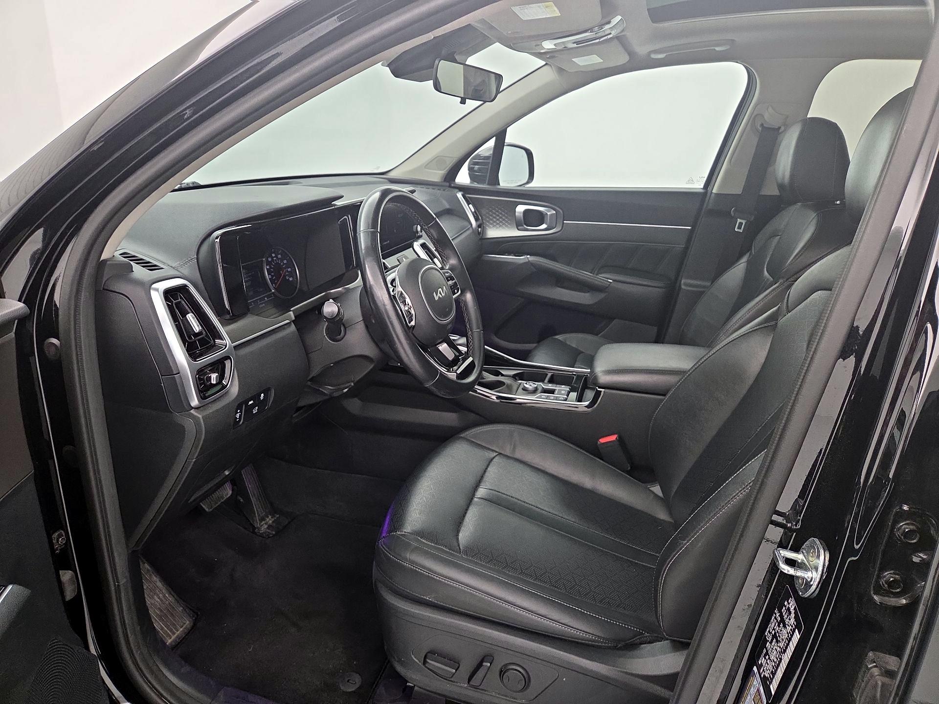 Thumbnail: 2022 Kia Sorento - 11
