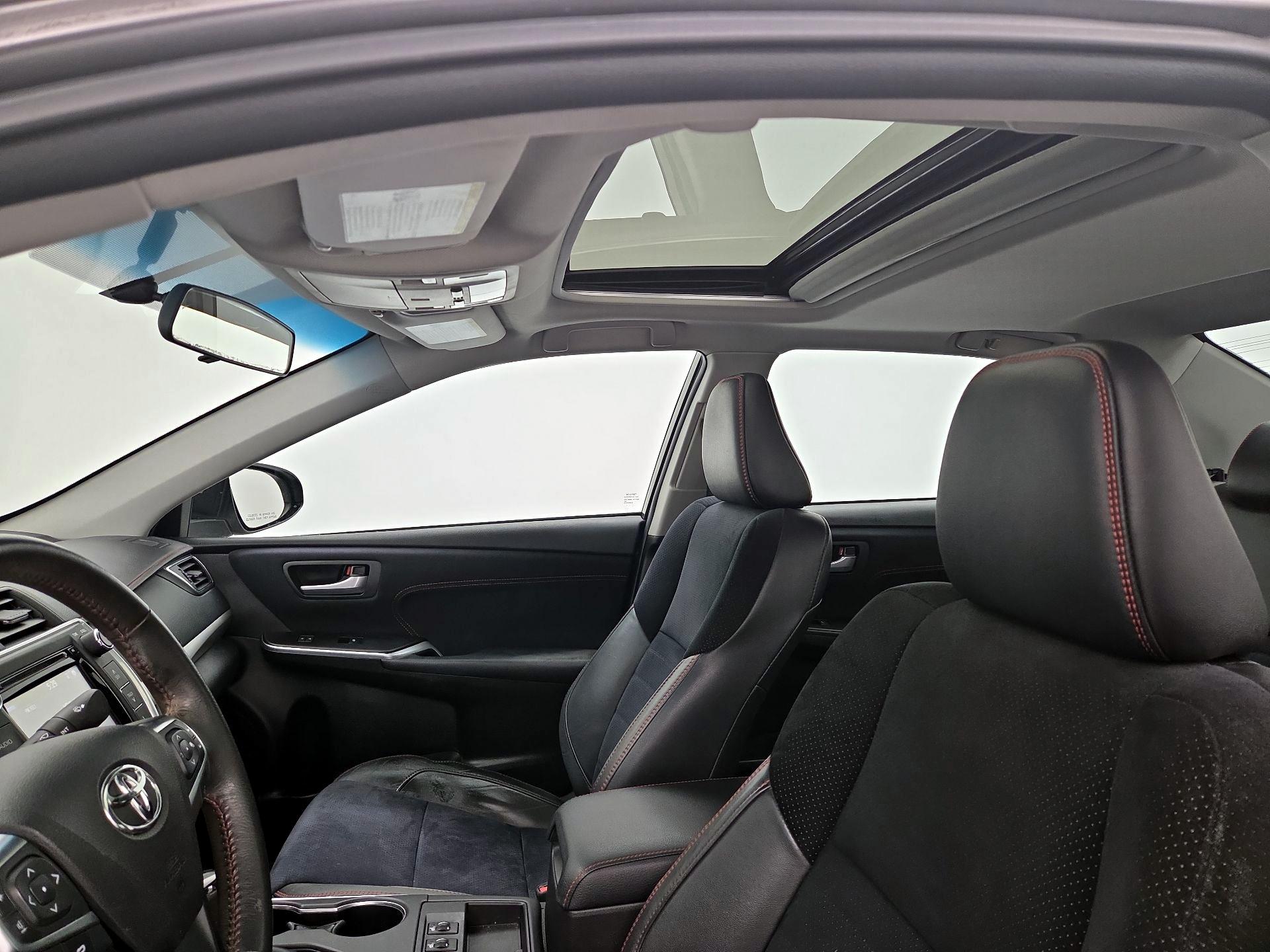 Thumbnail: 2017 Toyota Camry - 19