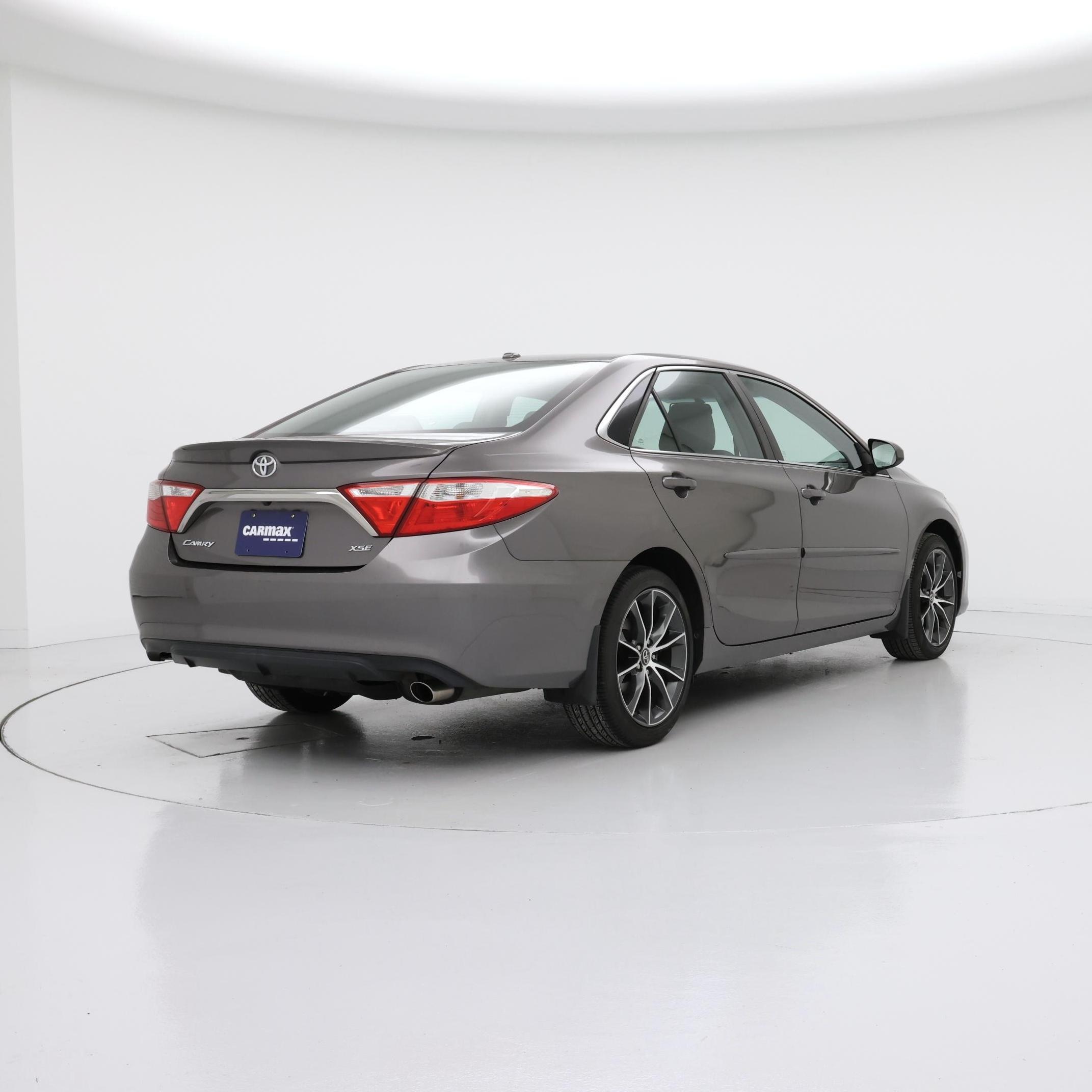 Thumbnail: 2017 Toyota Camry - 8