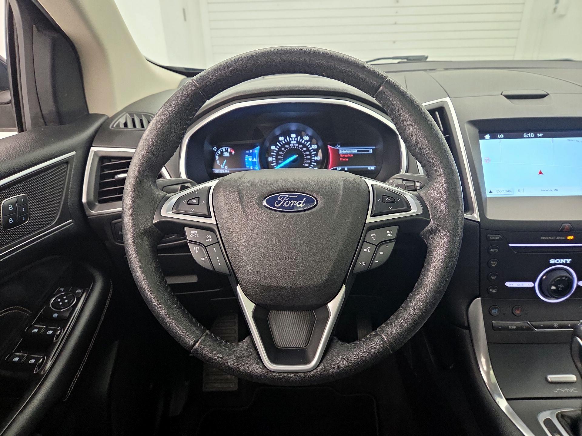 Thumbnail: 2016 Ford Edge - 10