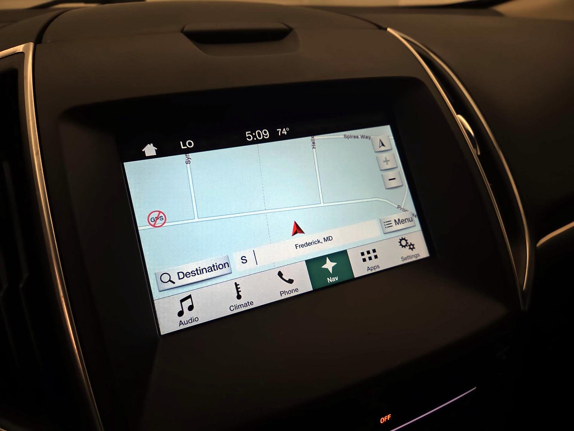 Thumbnail: 2016 Ford Edge - 14