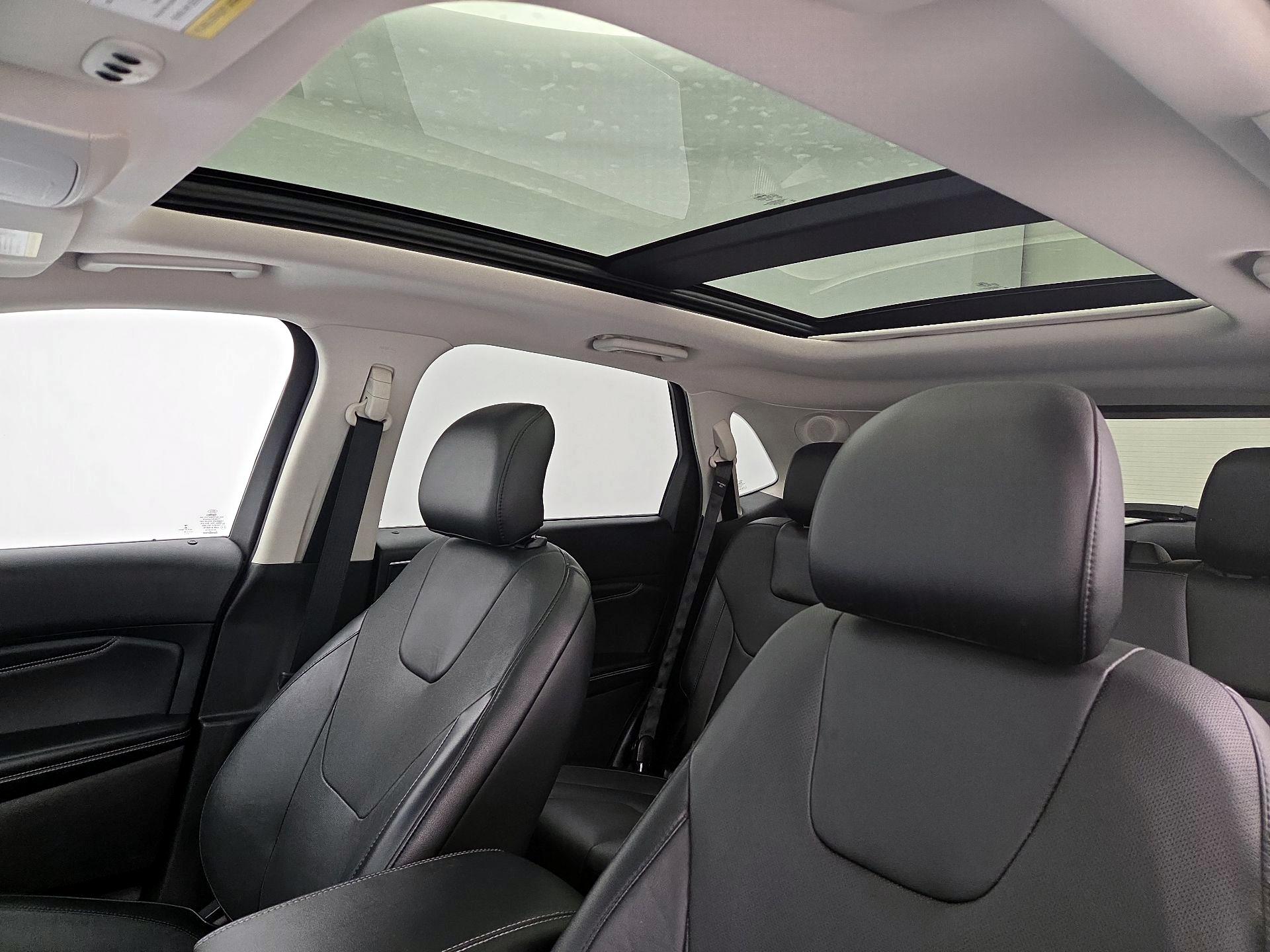 Thumbnail: 2016 Ford Edge - 20