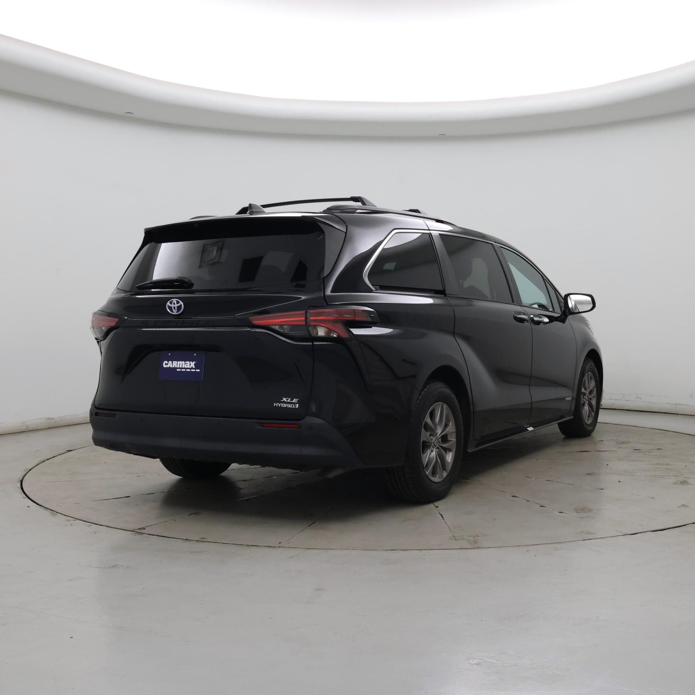 Thumbnail: 2021 Toyota Sienna - 8