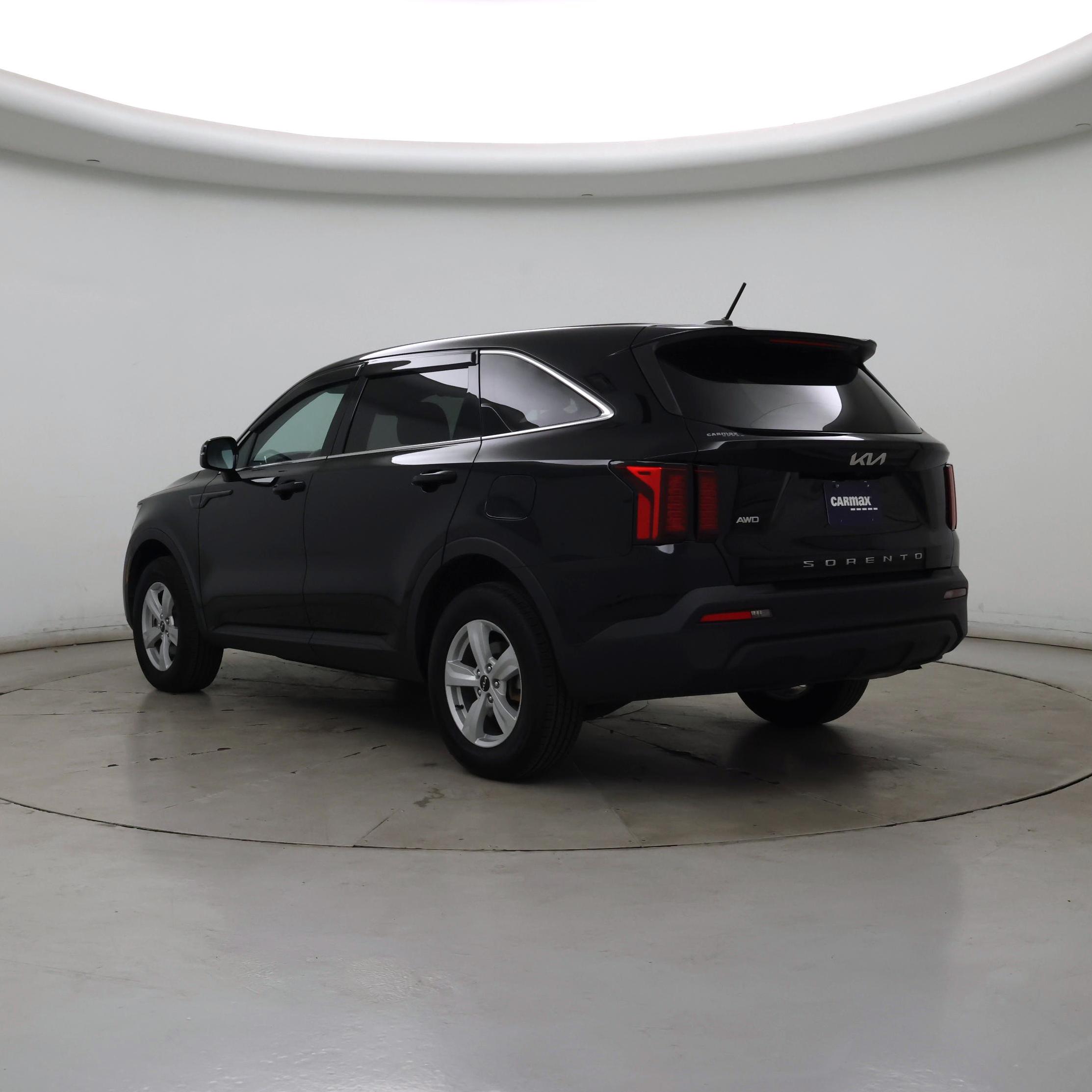 Thumbnail: 2022 Kia Sorento - 2