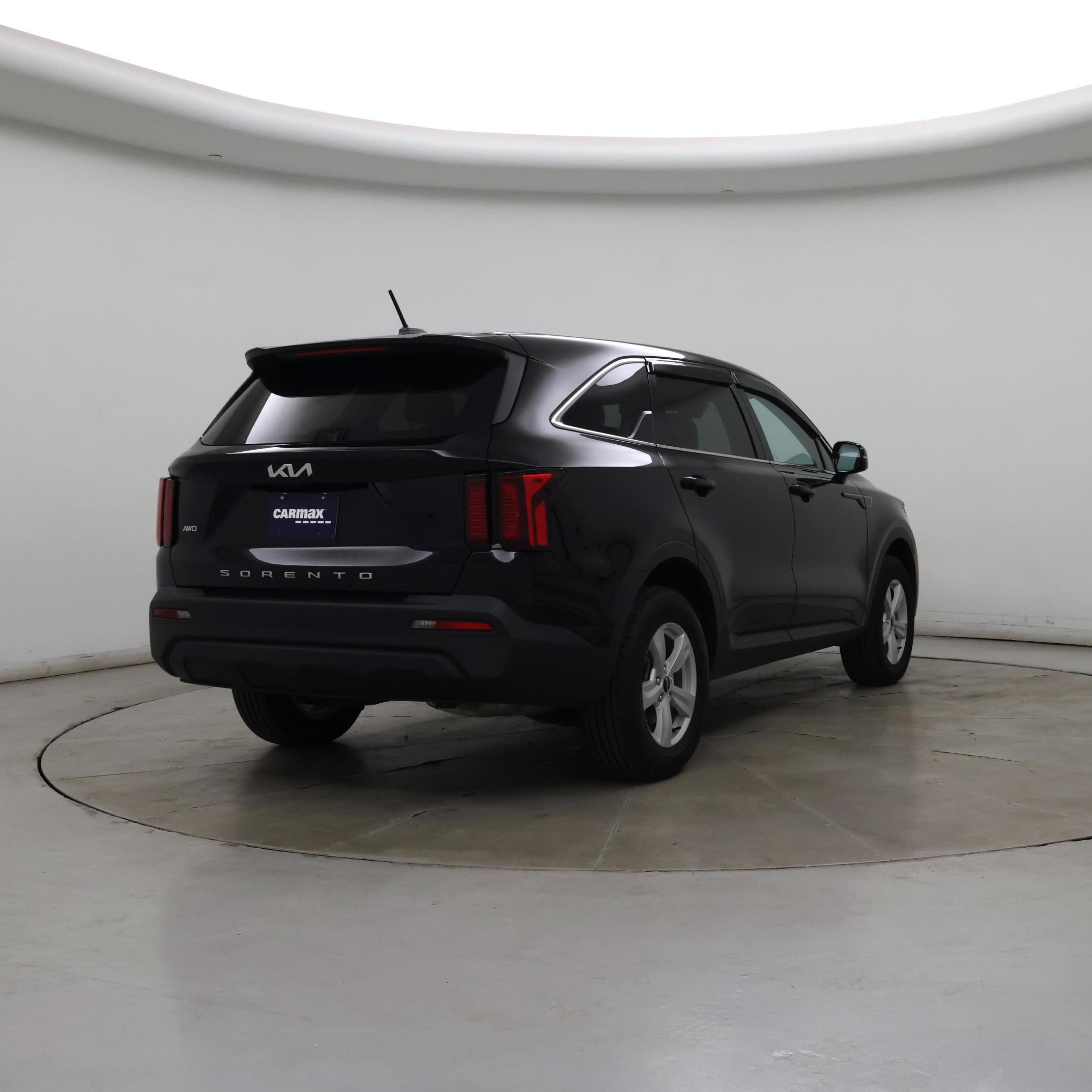 Thumbnail: 2022 Kia Sorento - 8