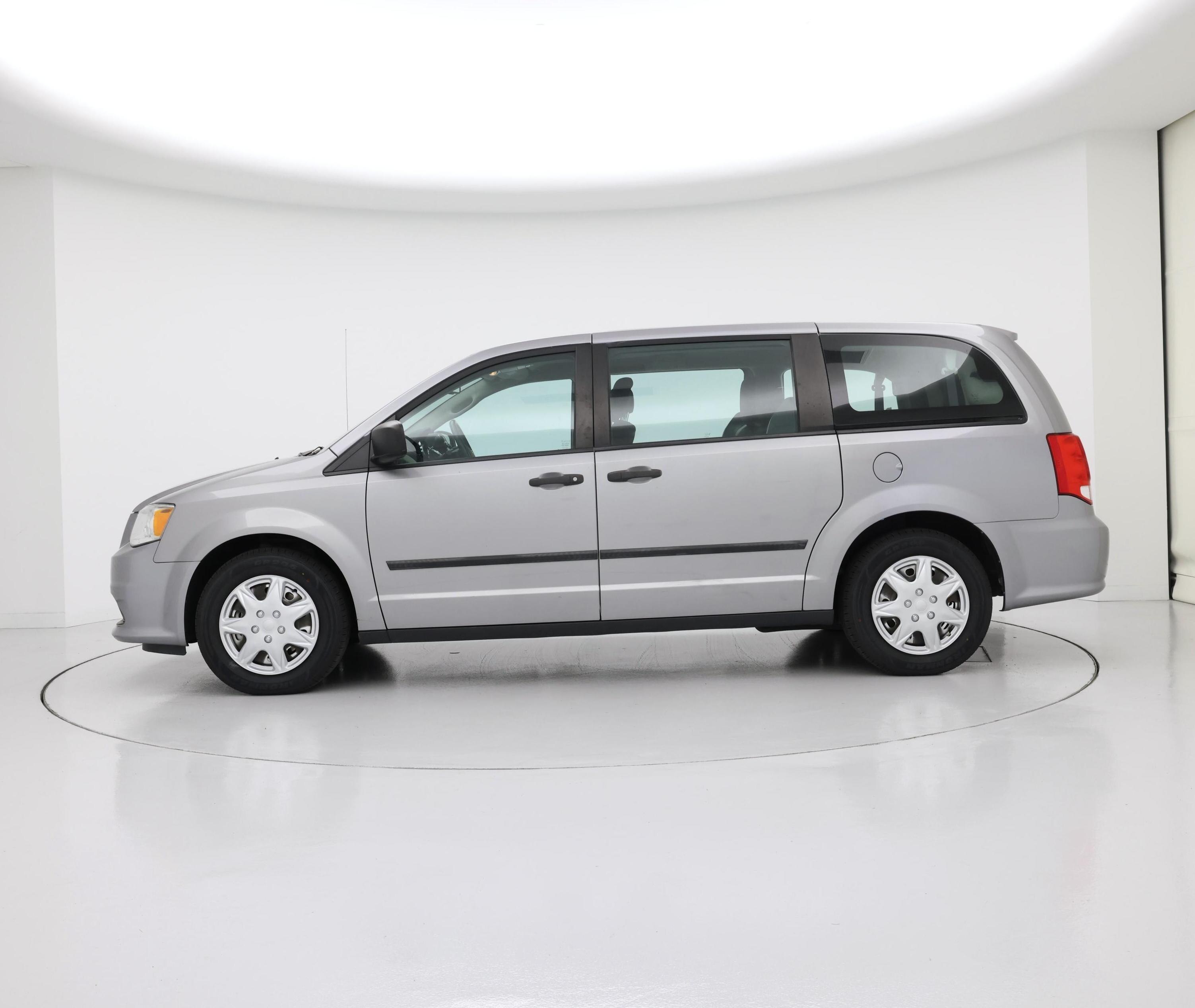 Thumbnail: 2016 Dodge Grand Caravan - 3