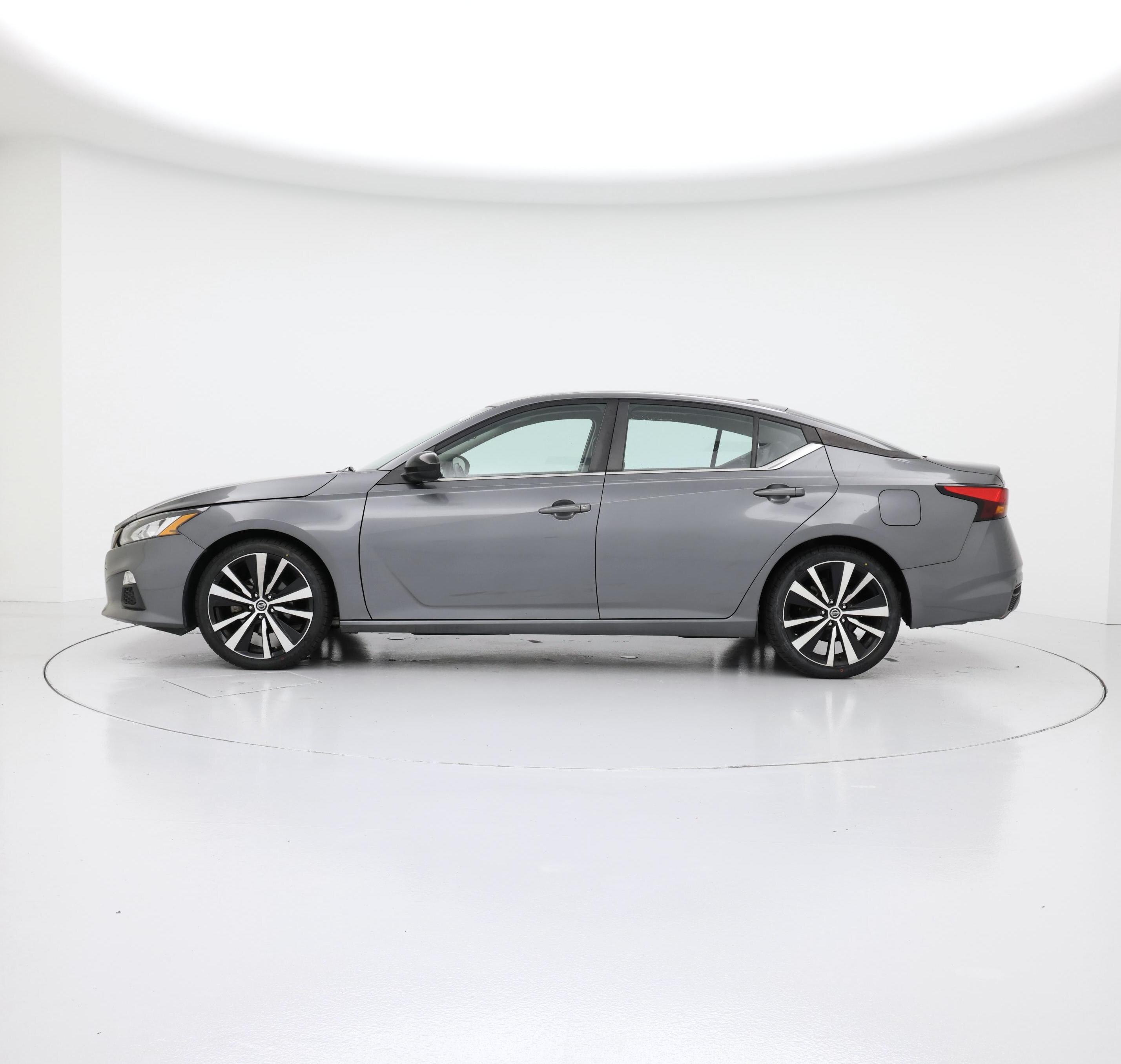 Thumbnail: 2022 Nissan Altima - 3