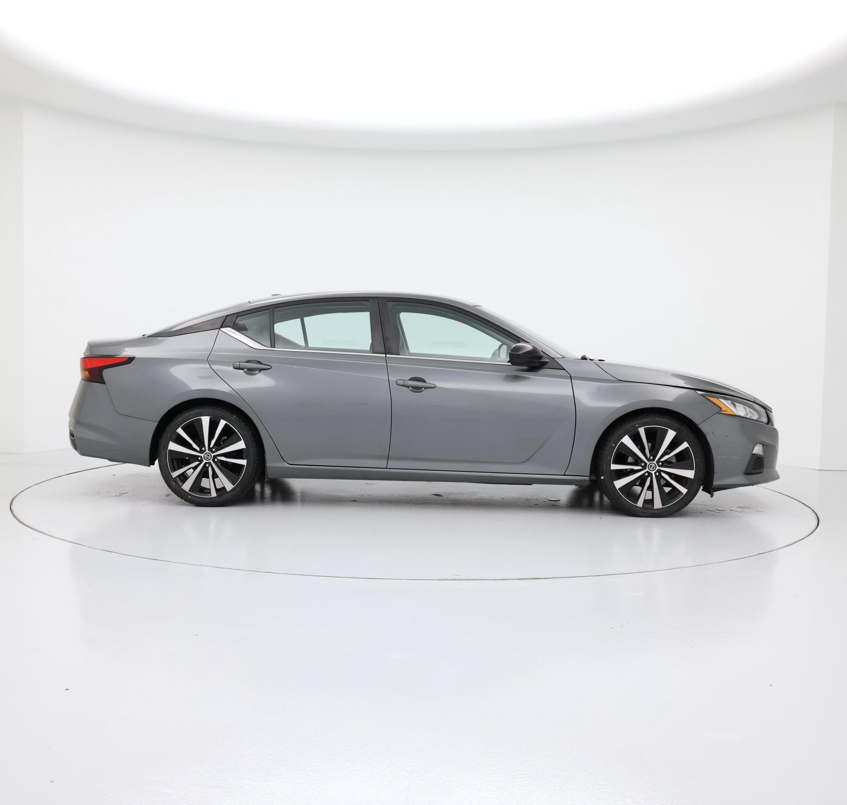 Thumbnail: 2022 Nissan Altima - 7